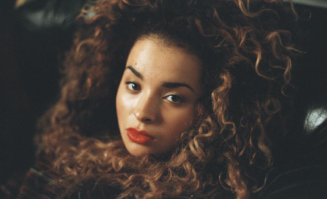 Ella Eyre Hair