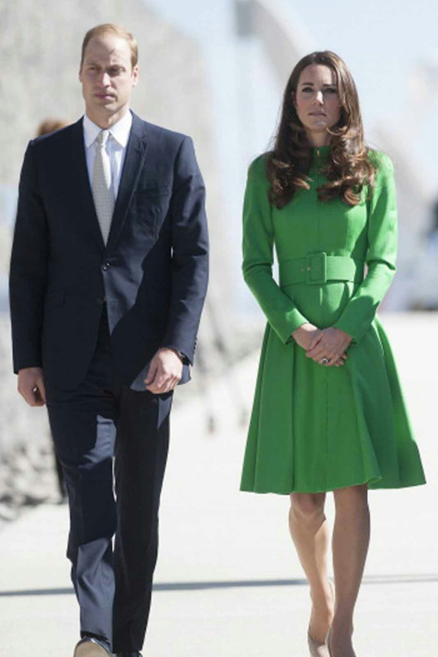 12 Kate Middleton style green dress