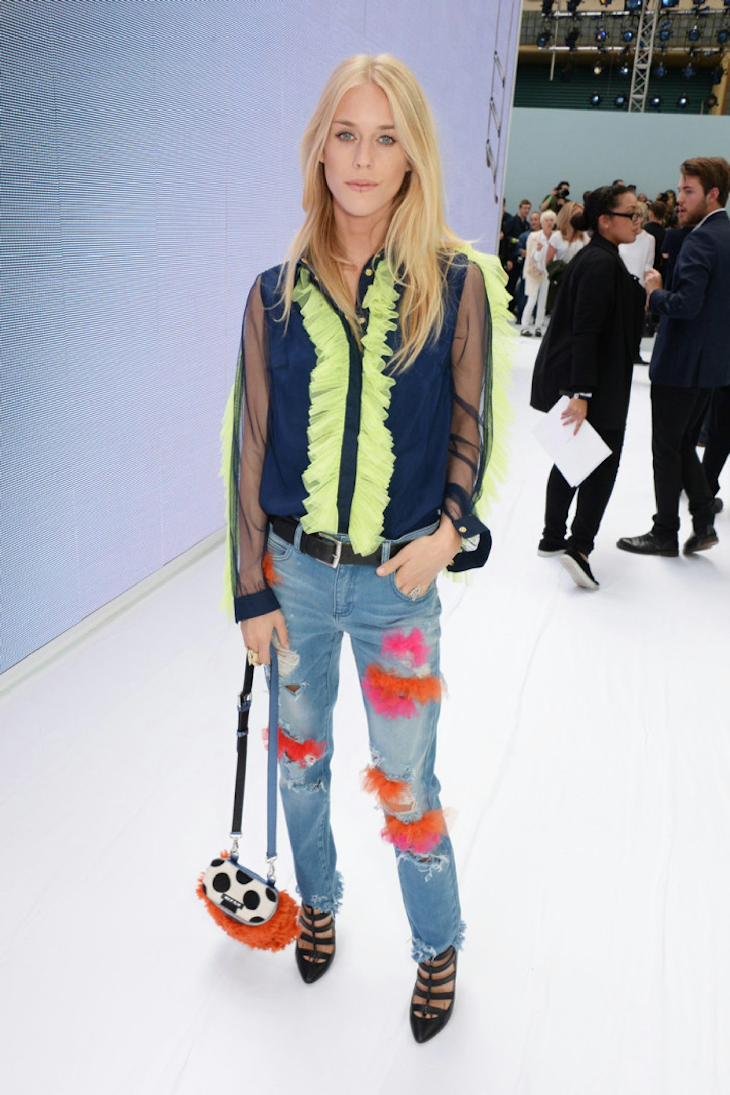 London Frow 44