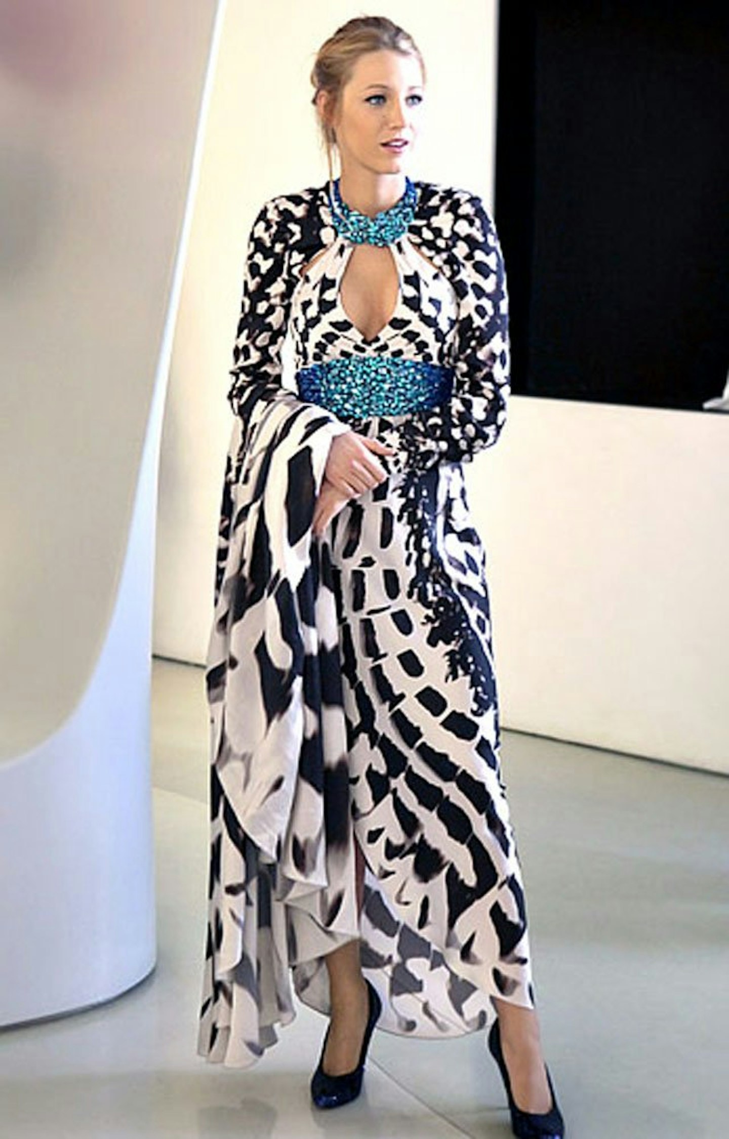 Serena van der Woodsen wearing a long white and black maxi