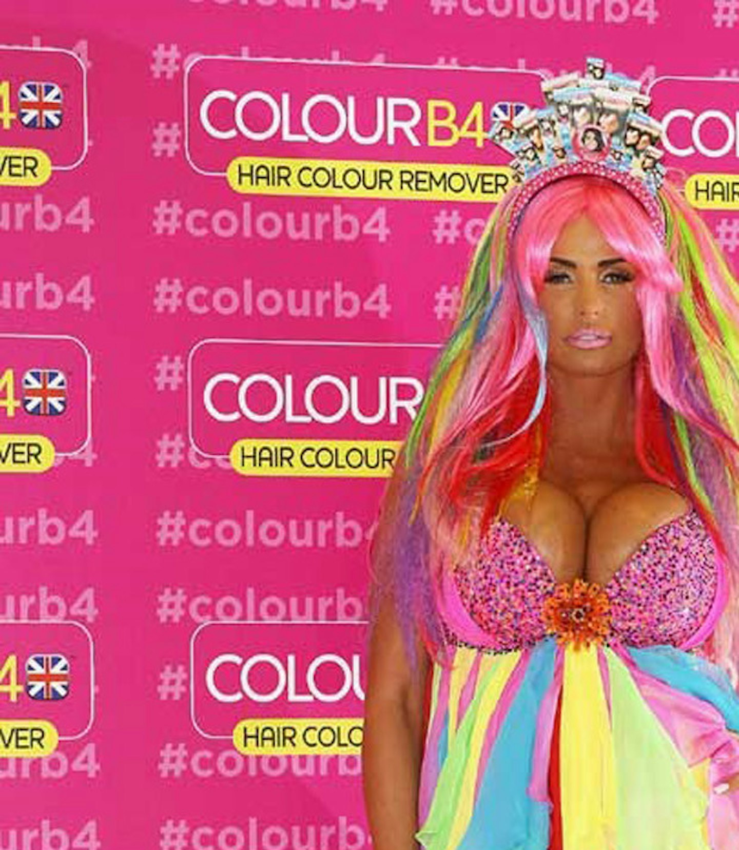 katie-price-rainbow-outfit-picture