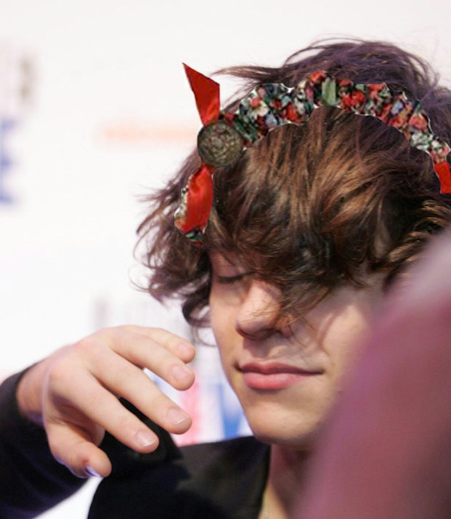harry-styles-hairclip2