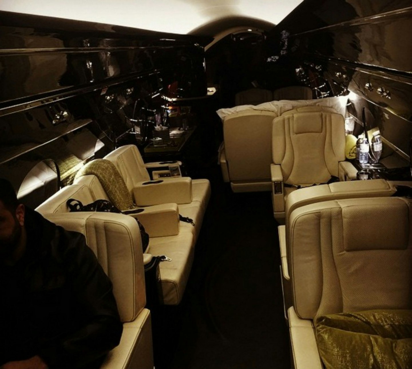 justin-bieber-private-jet-instagram