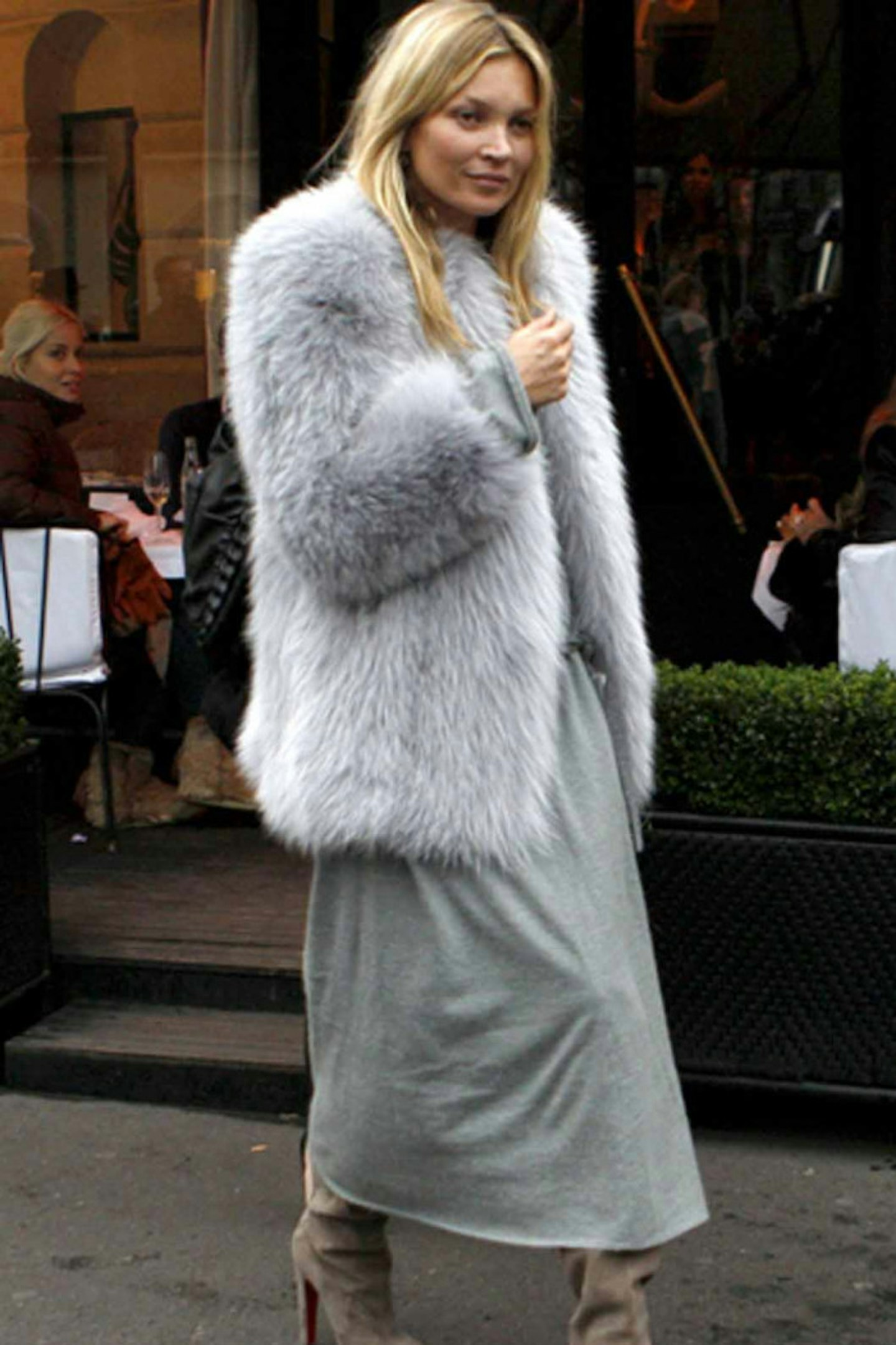 31Kate Moss style paris 2012 fur coat