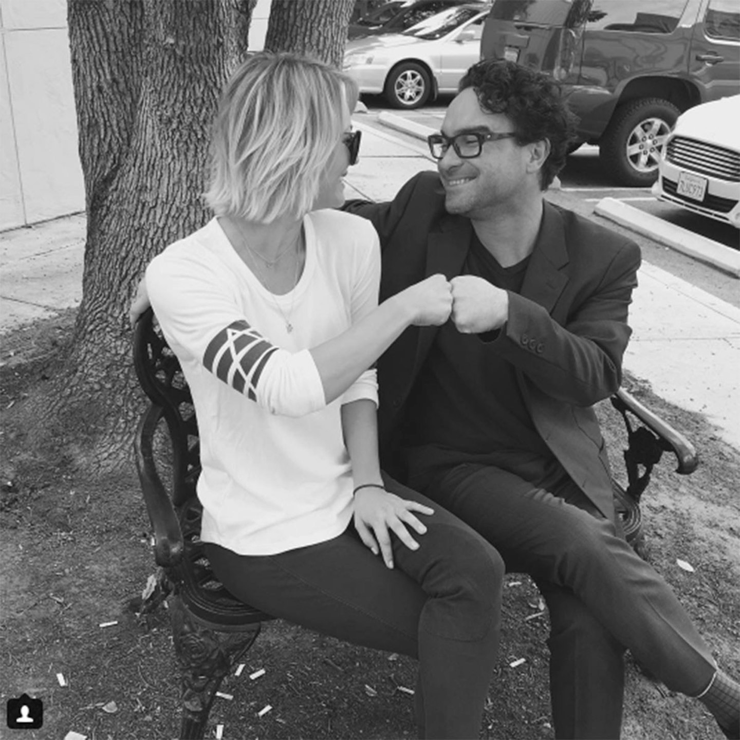 kaley-cuoco-johnnygalecki1
