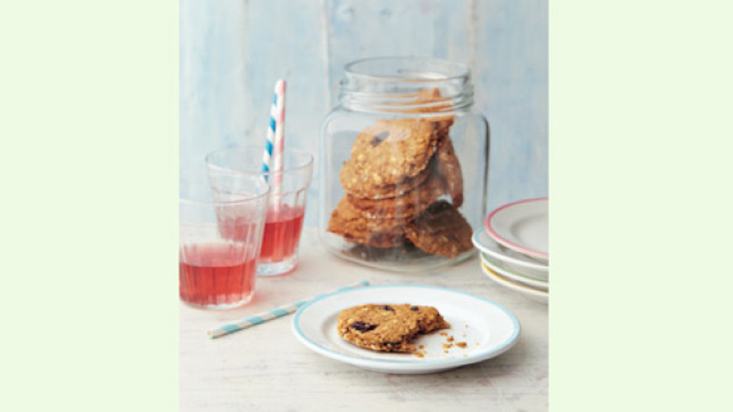 RAISIN OAT COOKIES