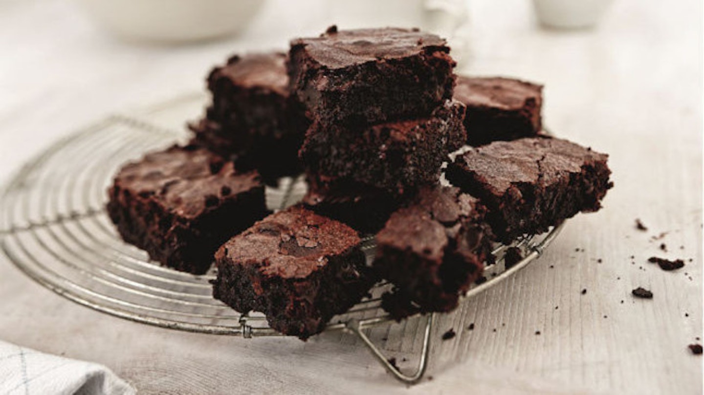 STAY IN AND MAKE WINTER BROWNIES WITH THIS CLOSER RECIPE