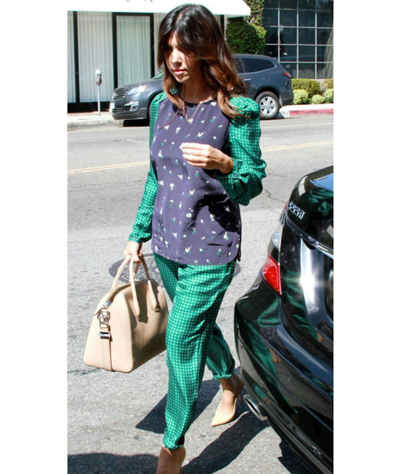 kourtney-kardashian-fashion-disaster-green-pyjamas