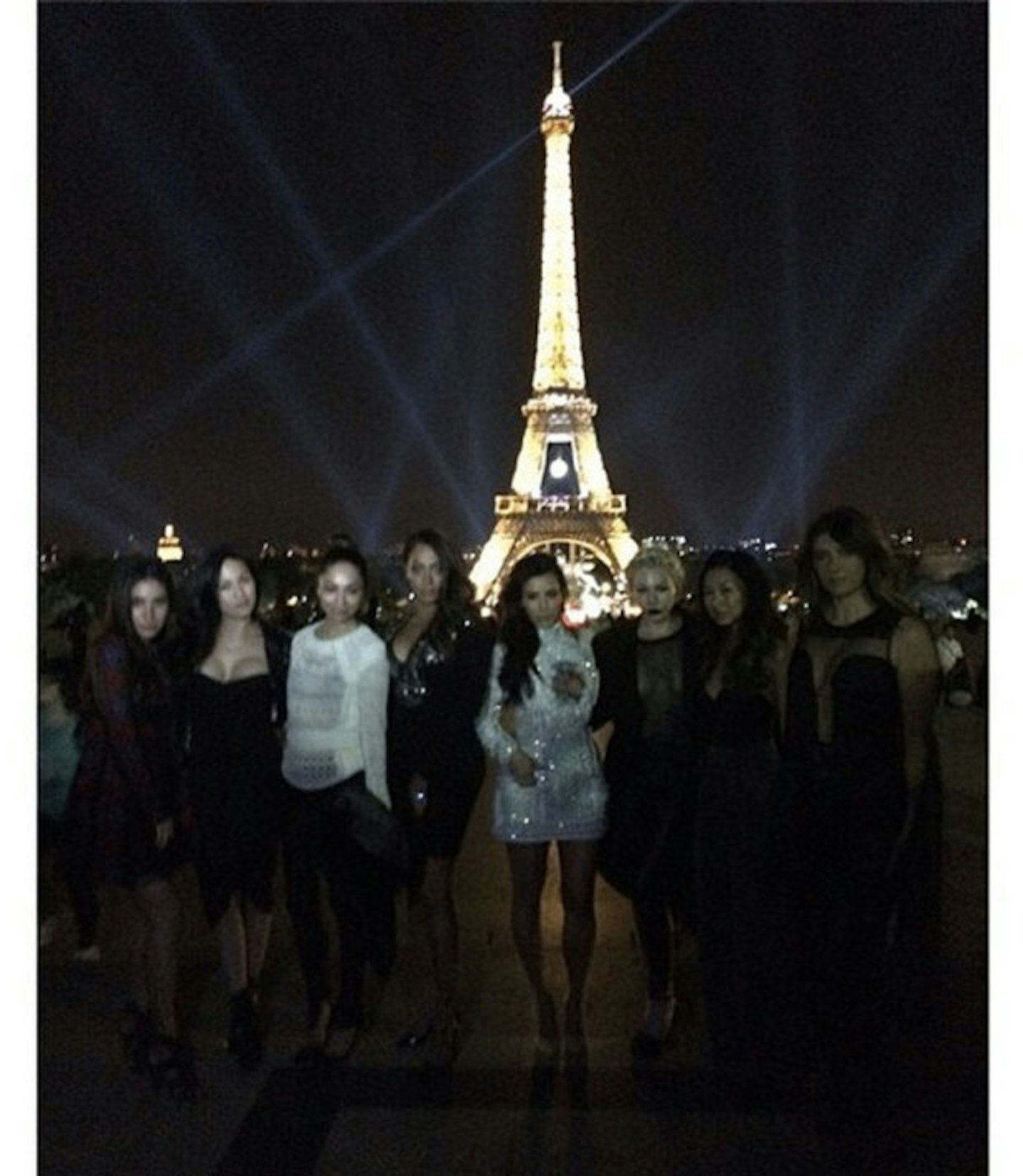 Kim-Kardashian-hen-night-Paris