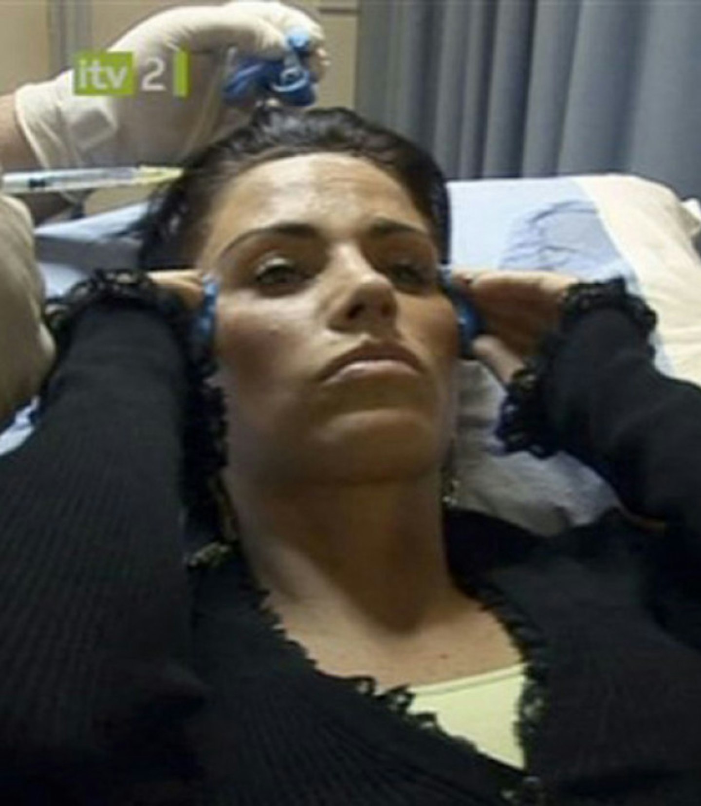 Katie Price: 17thApril 2008