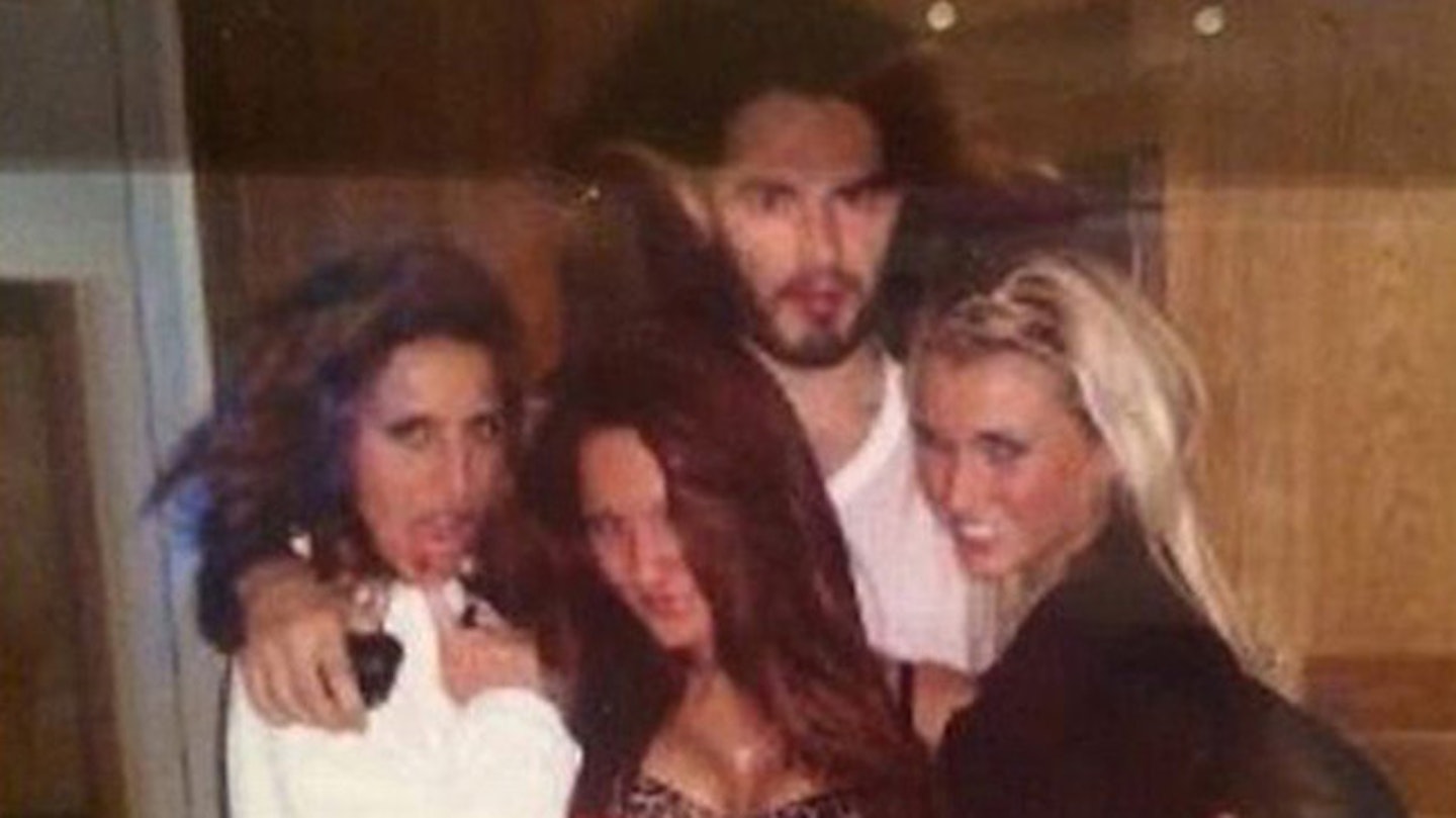 Russell hanging out with Ferne, Sam and Billie in 2009