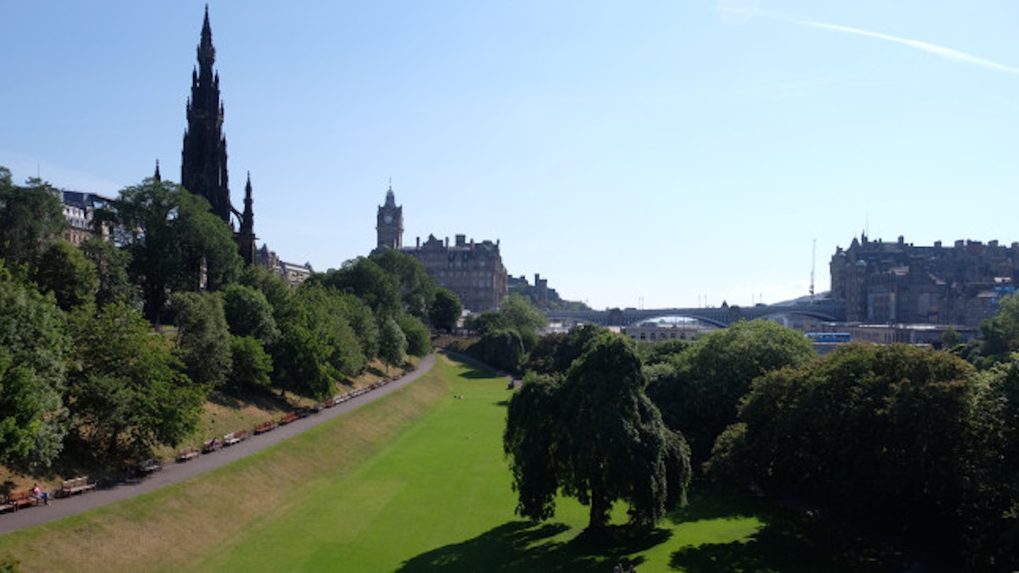 Edinburgh basks in the sunshine