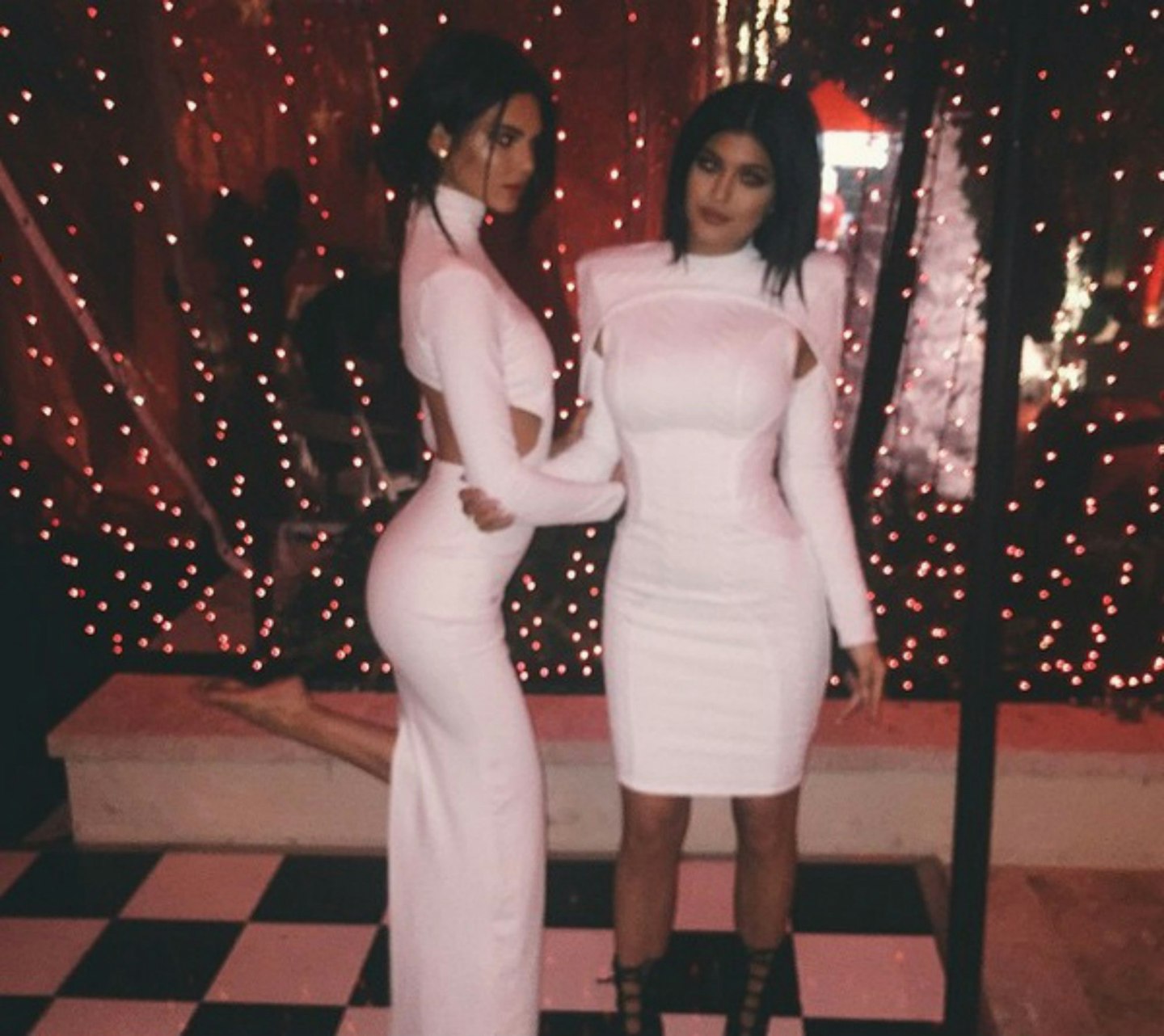 kendall-kylie-jenner-white-christmas-dresses