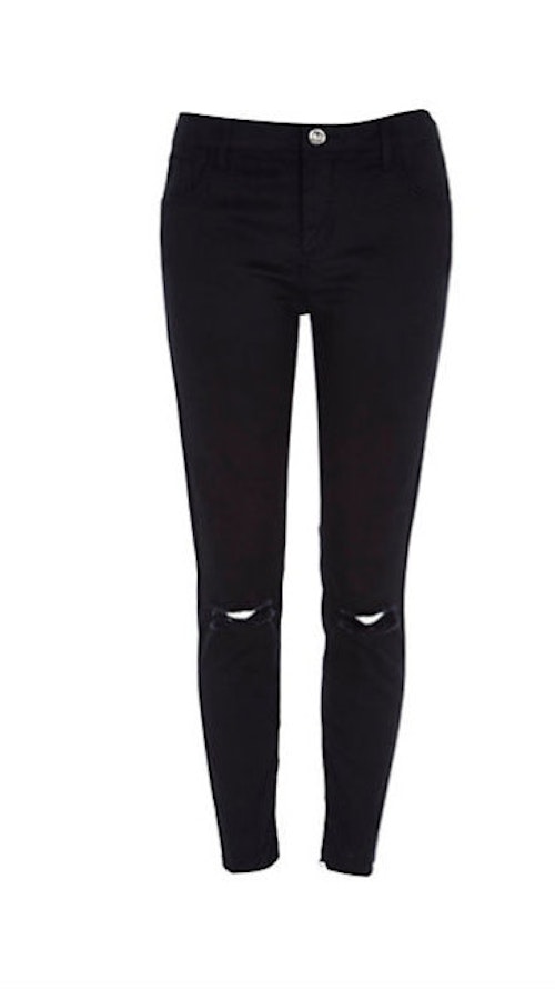 Everybody’s wearing ripped jeans how to work the trend channel_name