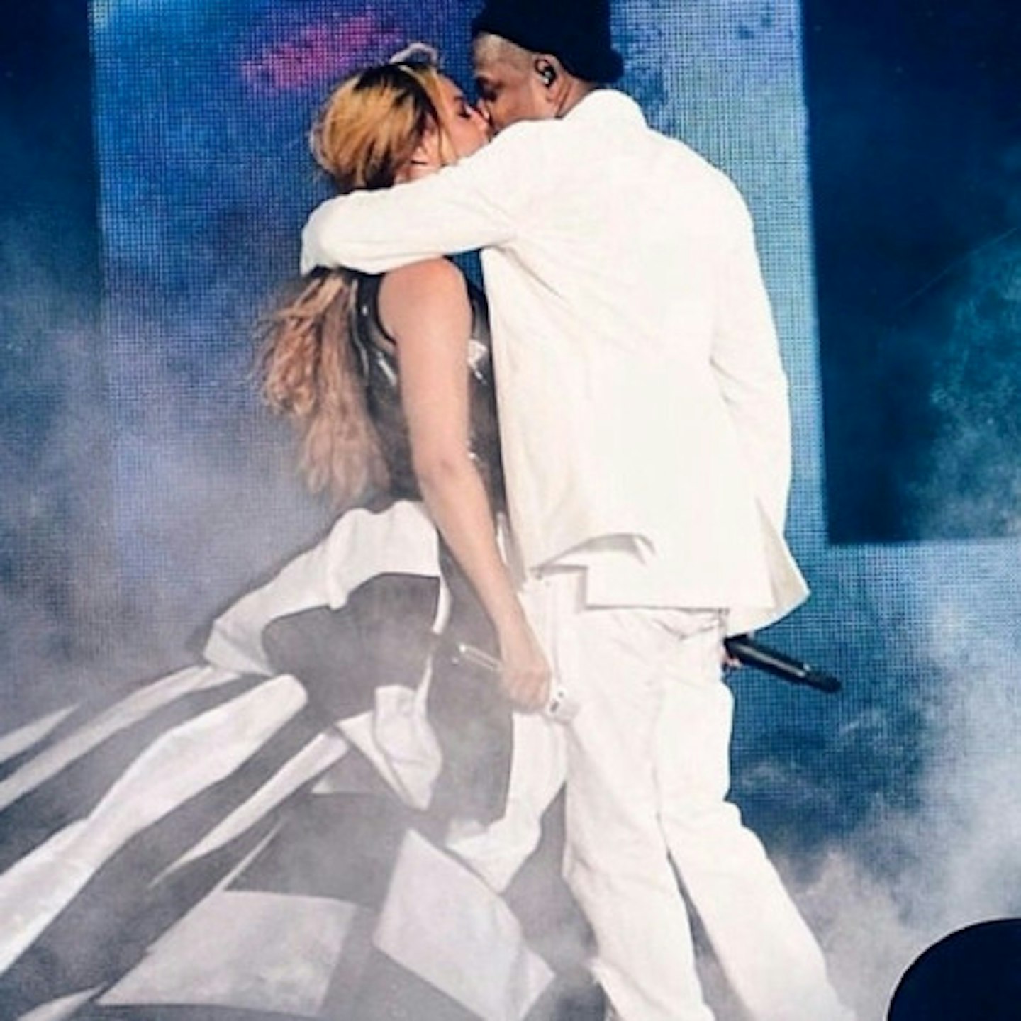 Beyonce and Jay shared a kiss on stage