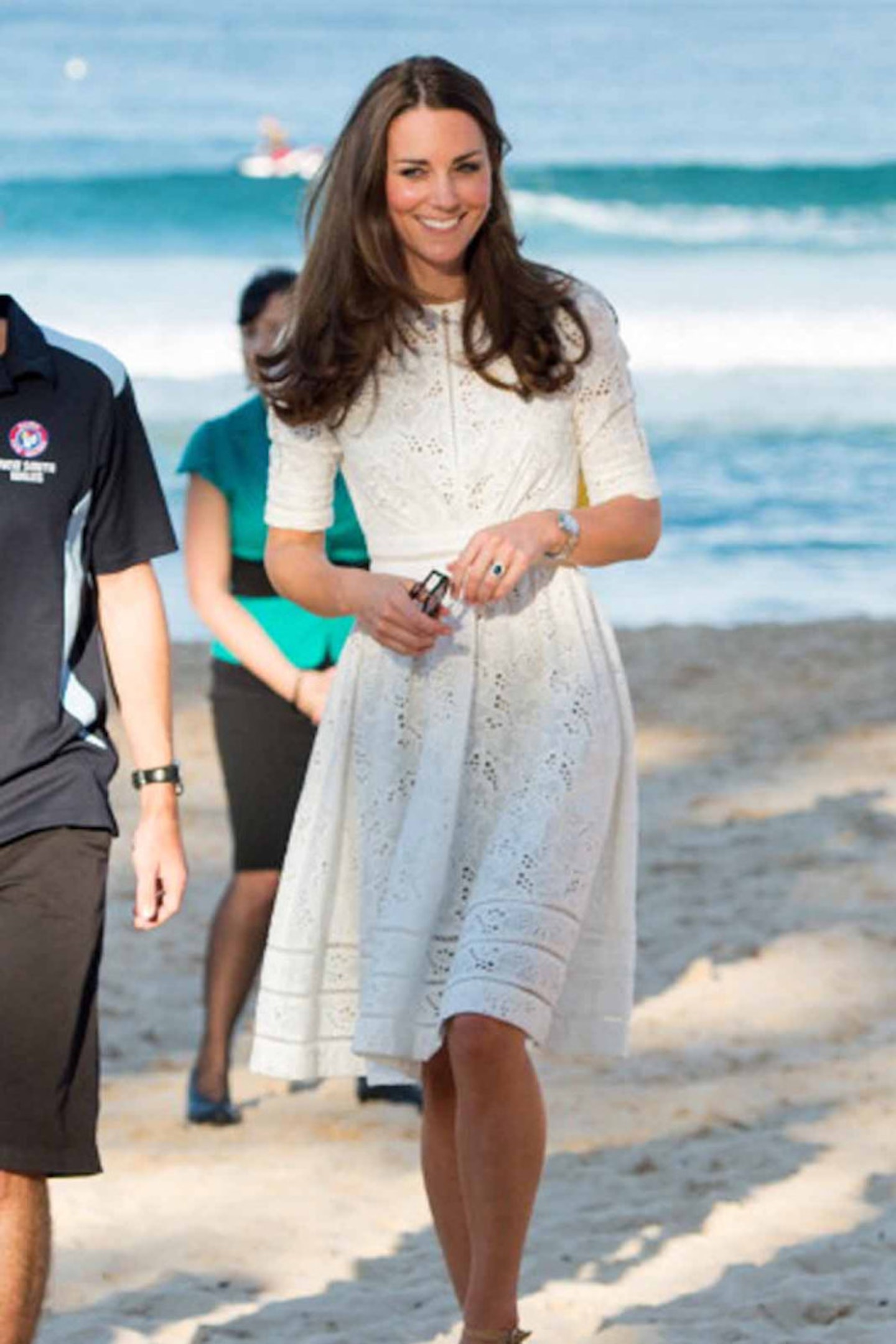 17 Kate Middleton style white dress manley beach