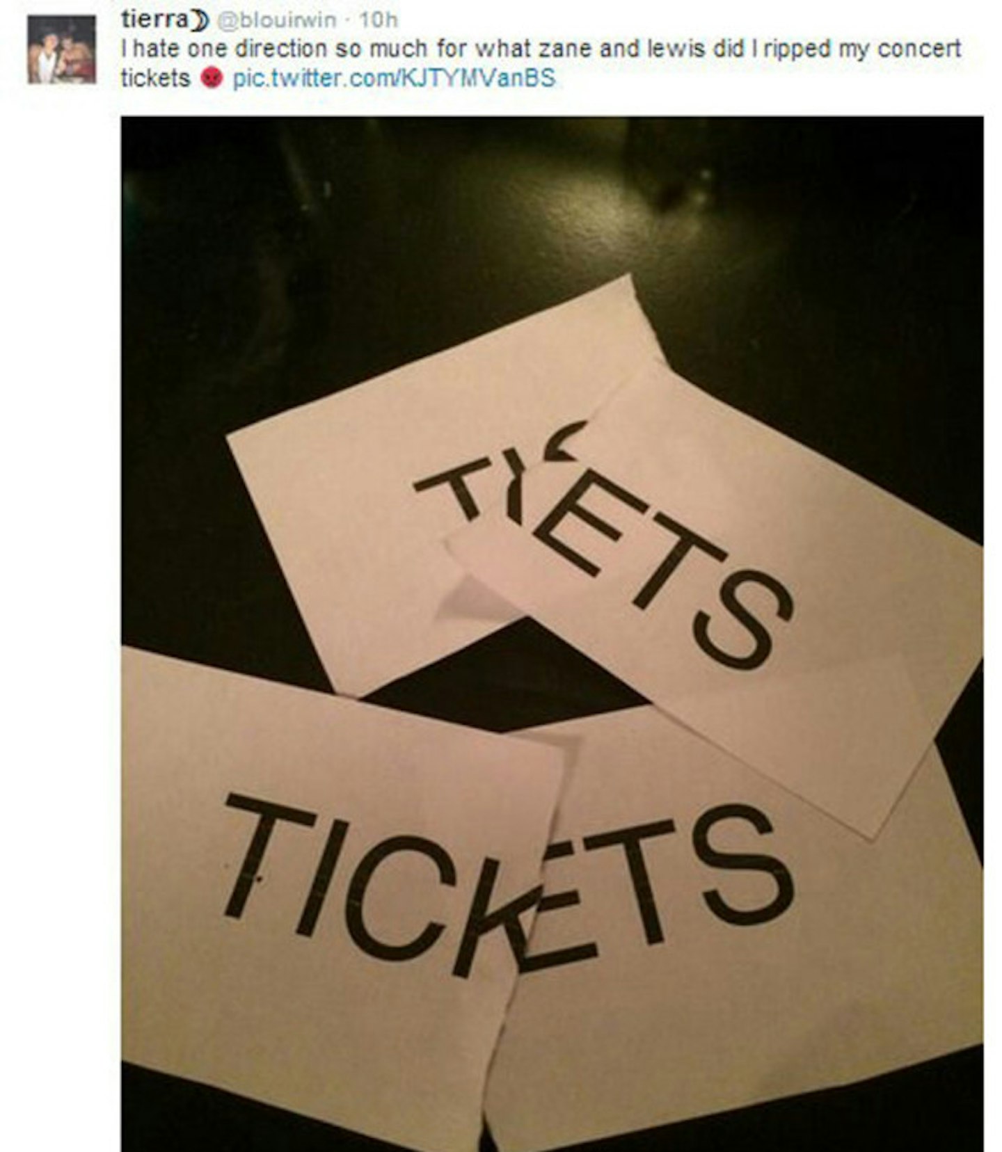 tweet 10 1d