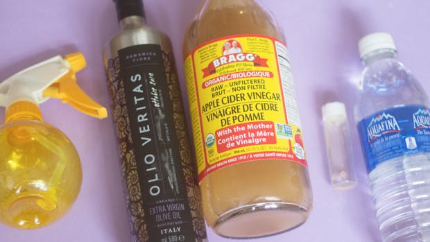 2 Easy DIY Hair Detanglers You Can Make At Home