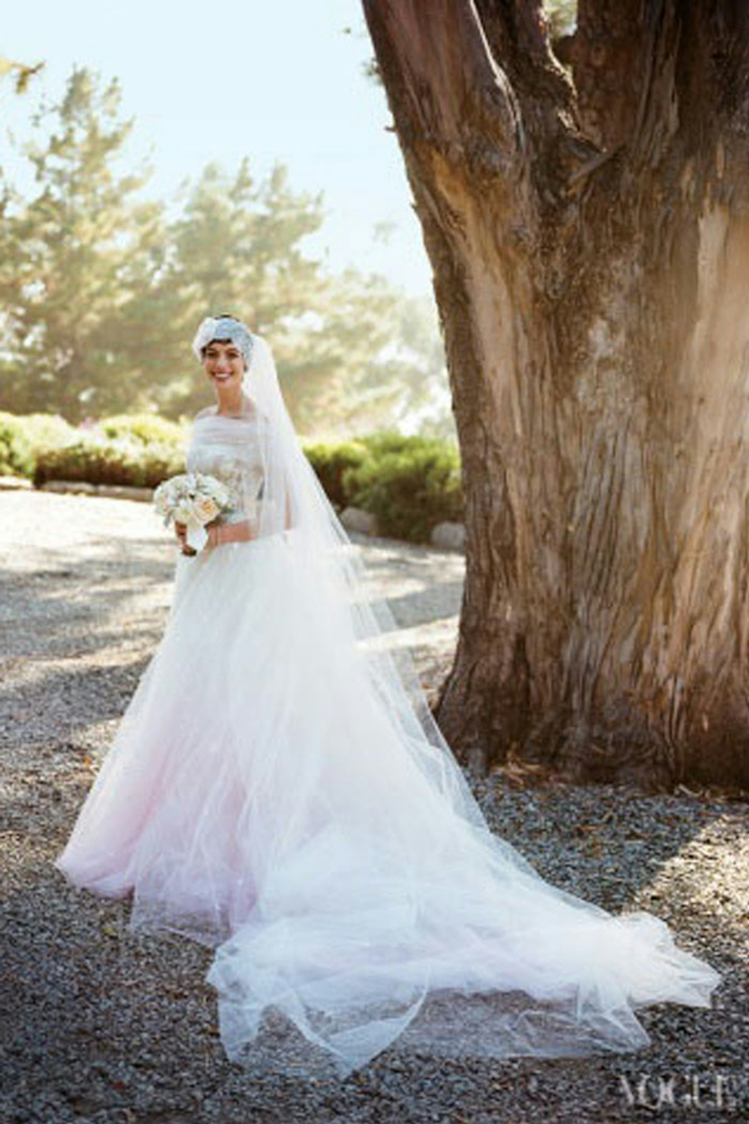 Are These Jennifer Aniston's Wedding Dress Photos?