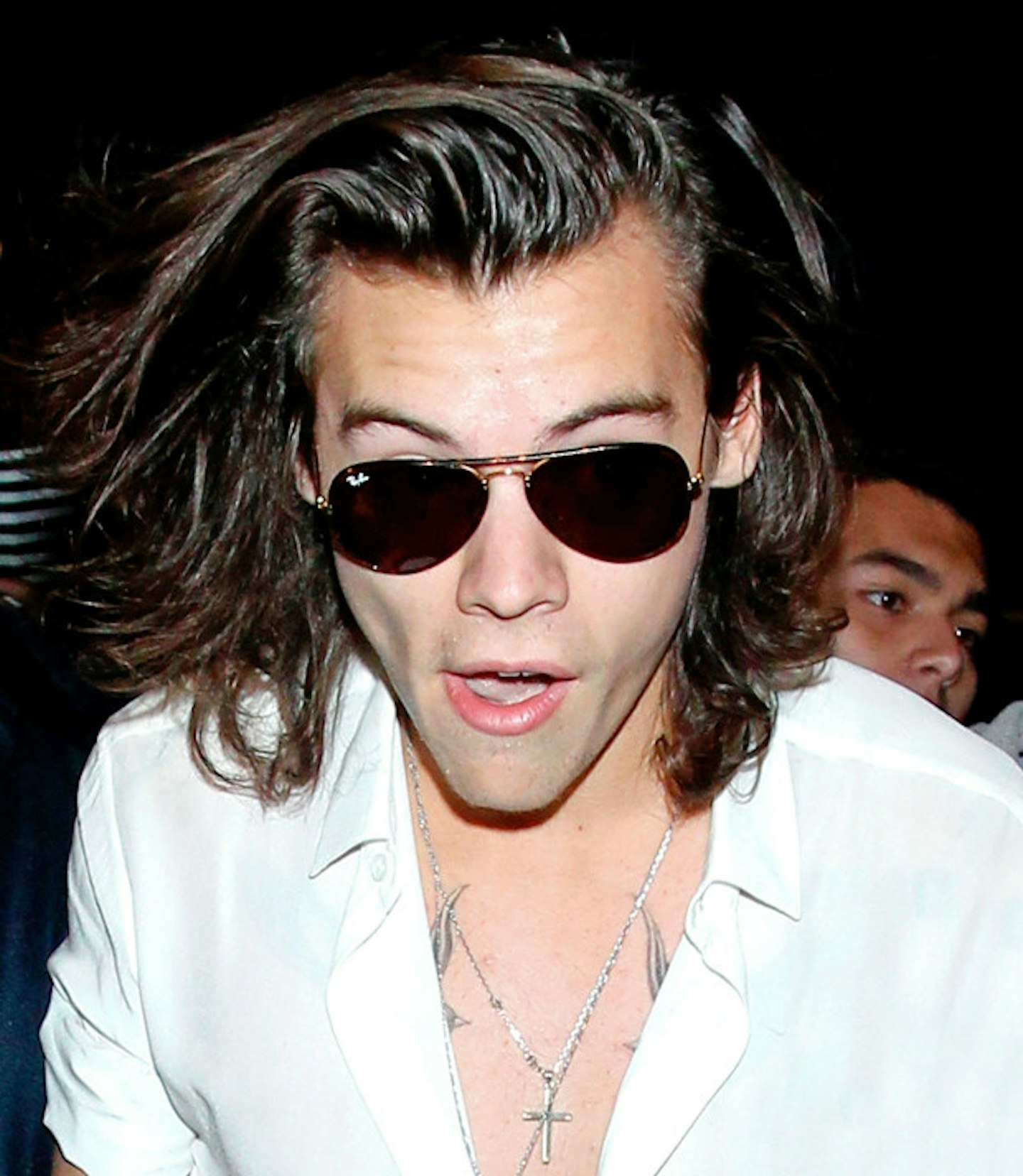 harry-styles-long-hair-sunglasses
