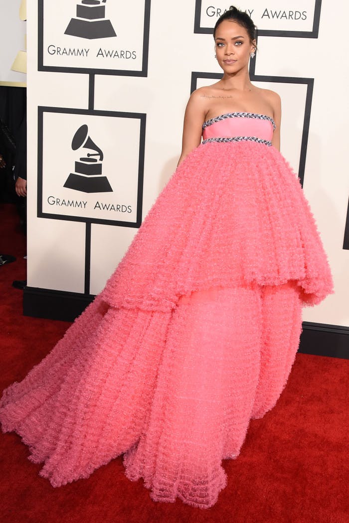 2015 Grammys: Was Rihanna A Little TOO Pretty In Pink? | Grazia