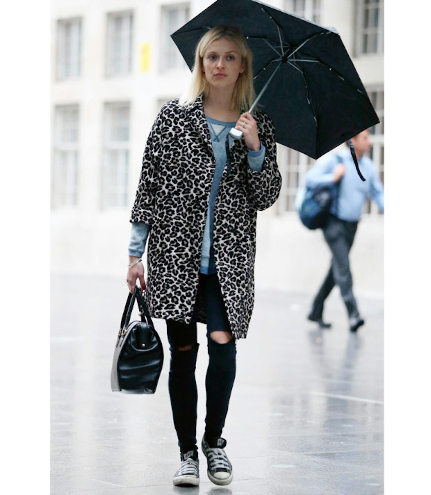 fearne-cotton-rain-umbrella-leopard-coat-converse