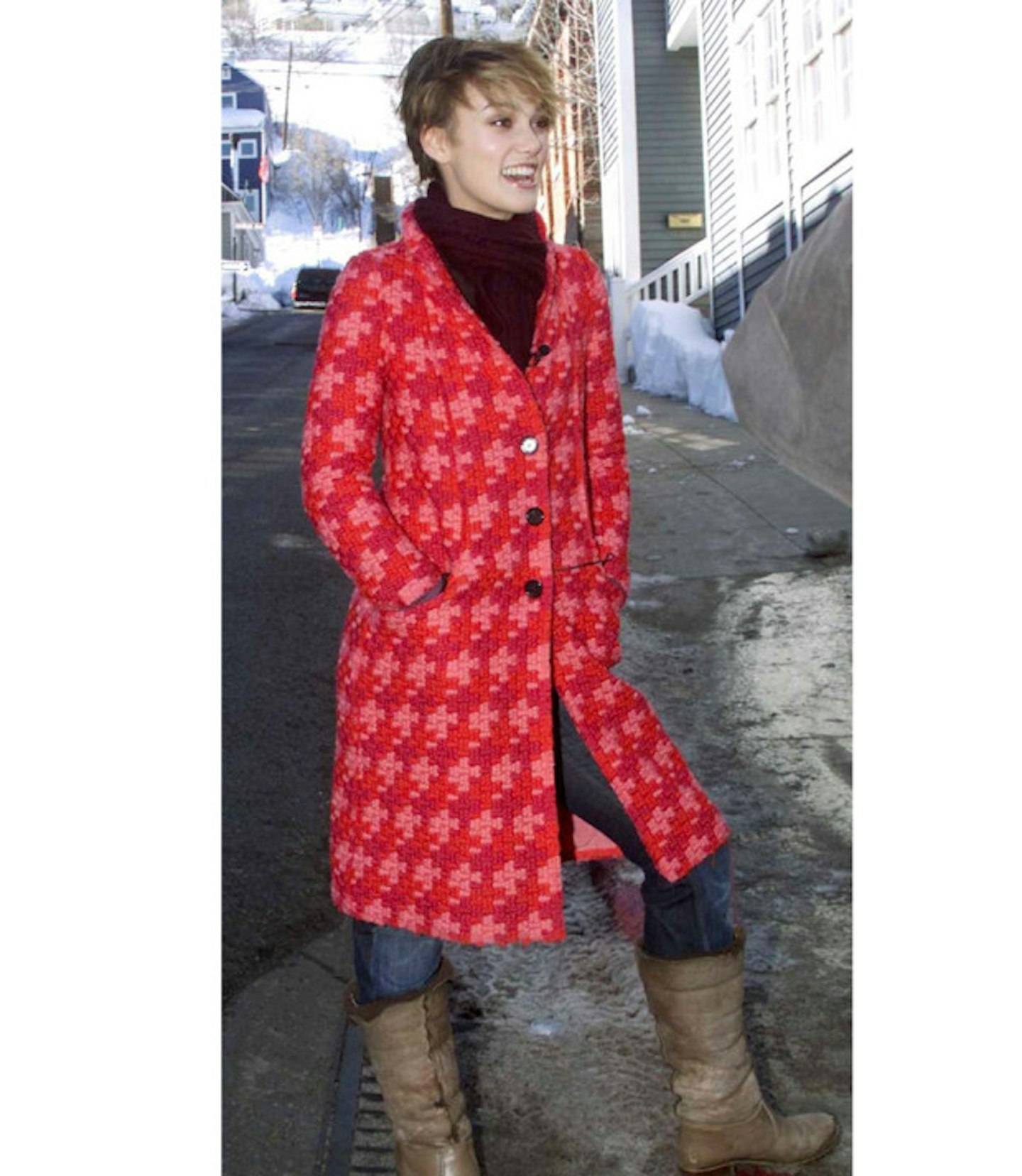 keira-knightley-before-stylist-red-coat