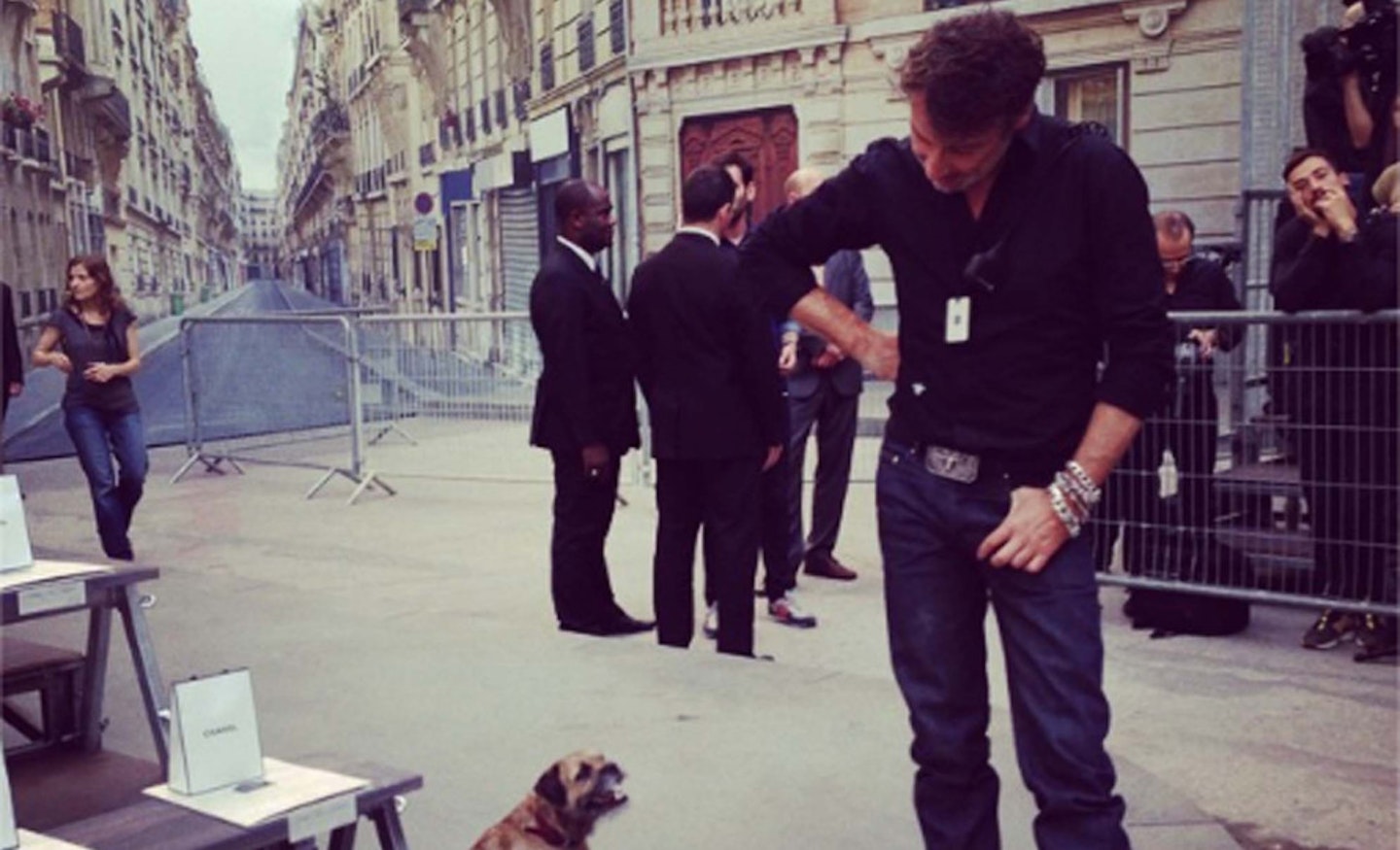 @Grazia_Live: Aww! There's even a dog to add to the scene. Now where's Choupette?