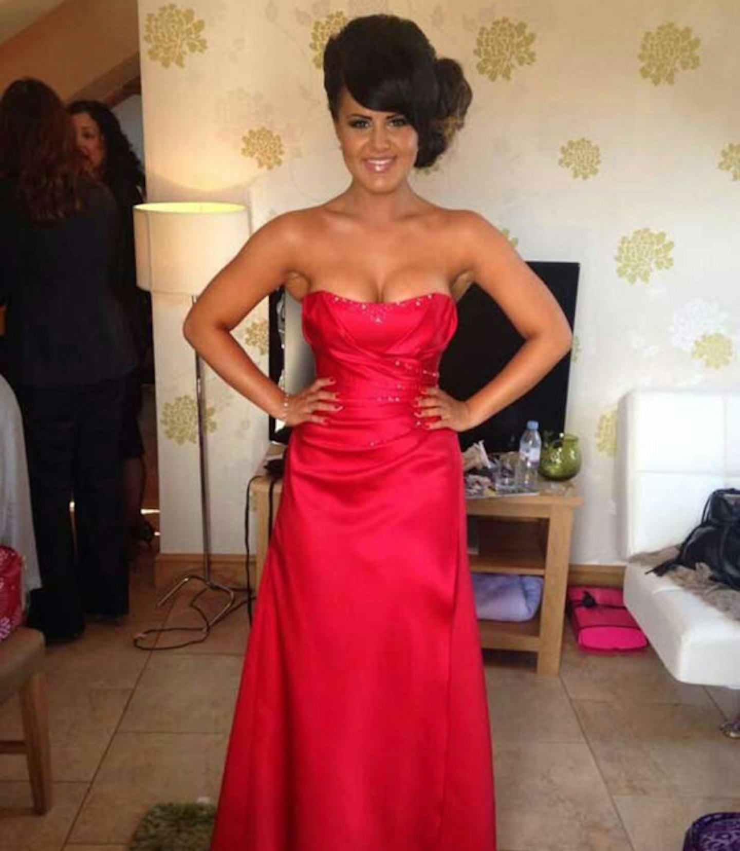 nicole-morris-the-valleys-boobs-bridesmaid