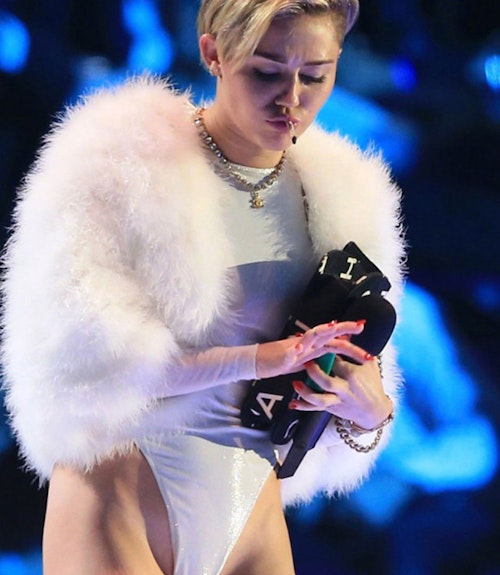 GALLERY! We’re strangely obsessed with Miley Cyrus’ EMAs camel toe