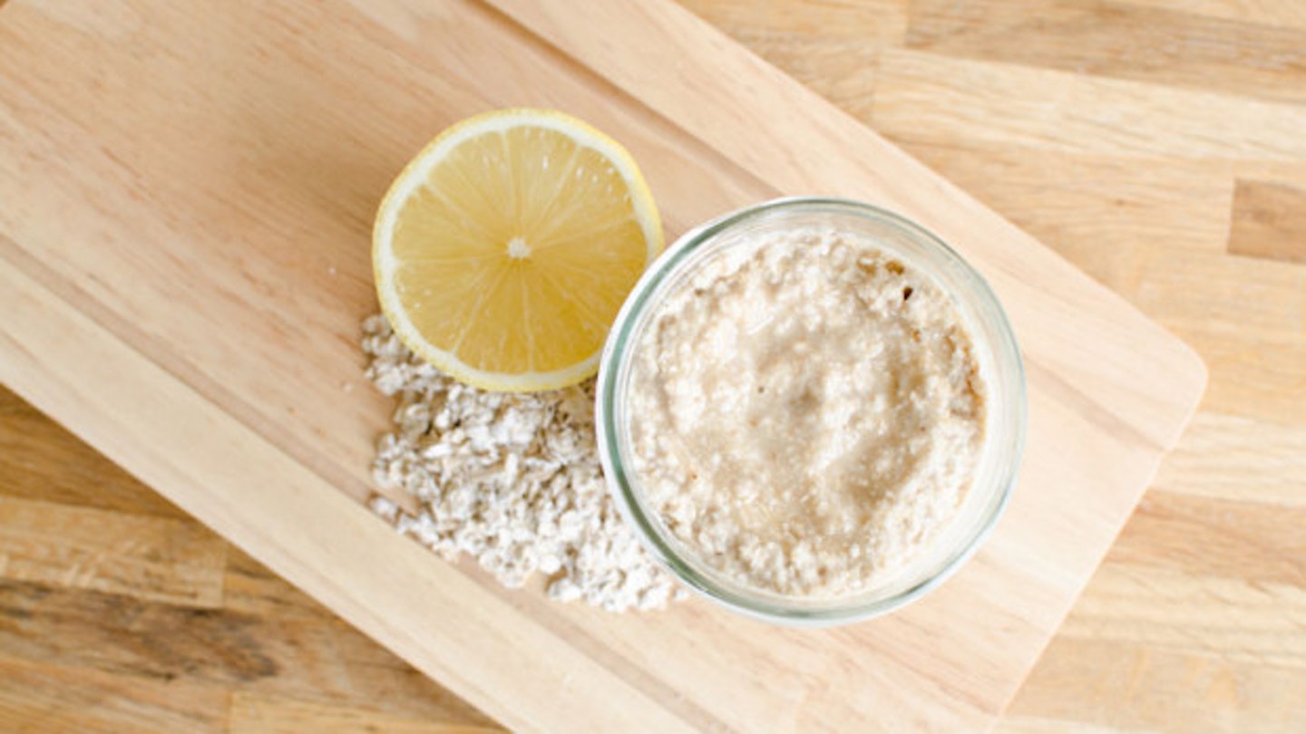 Make Your Own Honey and Oats Hair Minimising Scrub