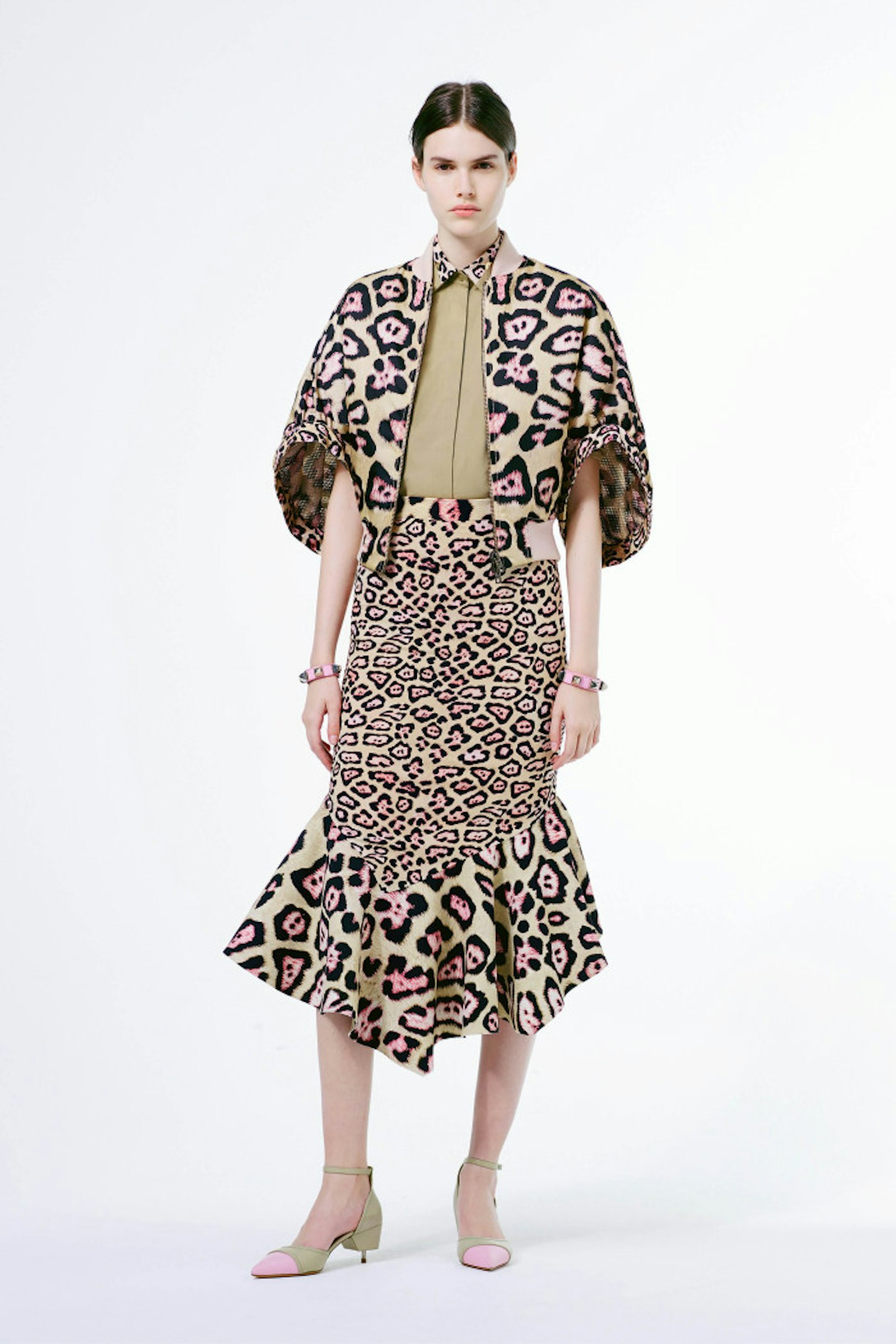 LOOK_03