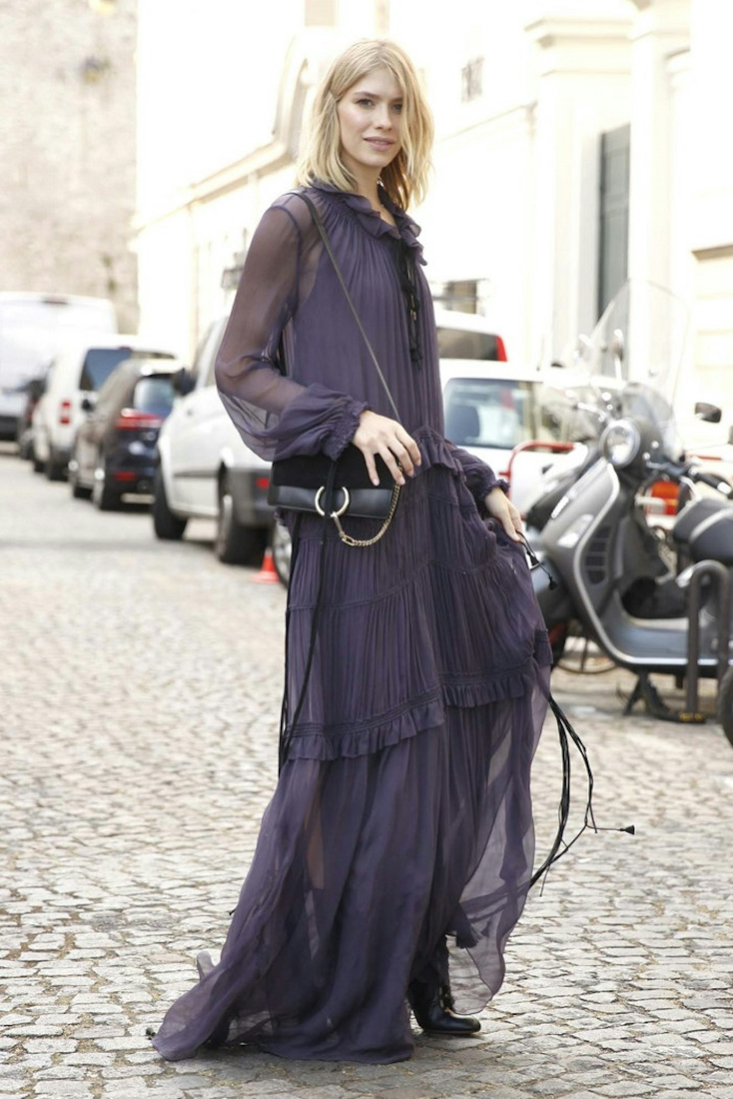 day1-cout-aw15s120