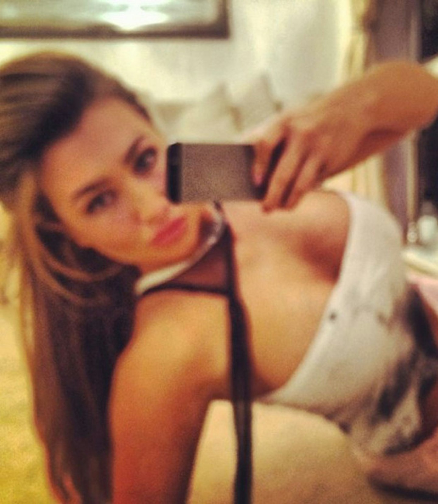 lauren-goodger6