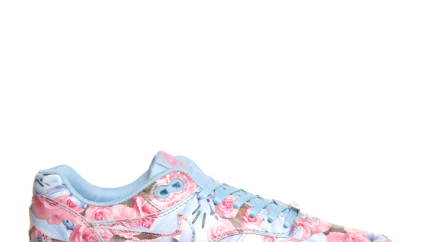 six-o-clock-shoes-nike-office-floral-air-max