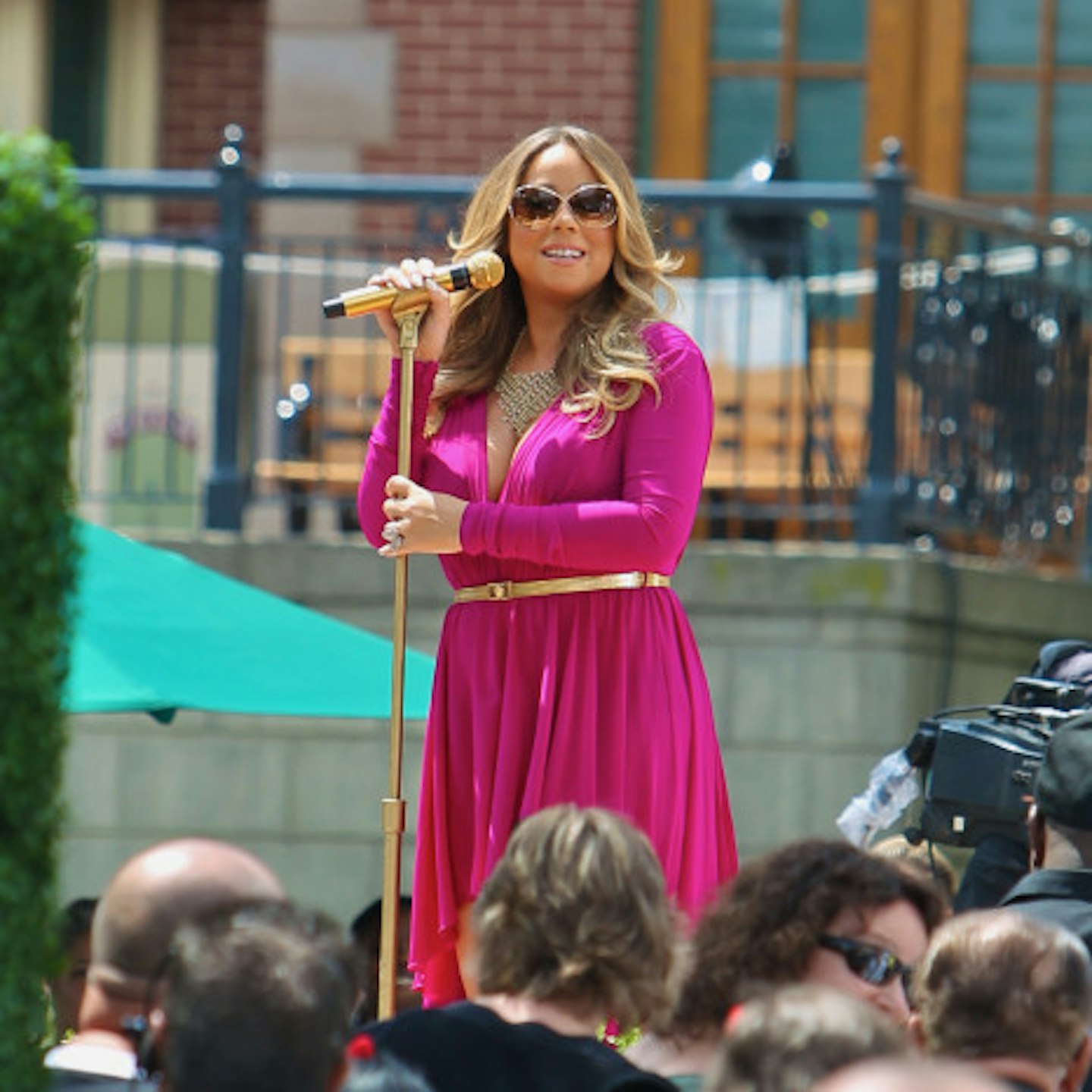 Mariah celebrates the anniversary of her birth four times a day!