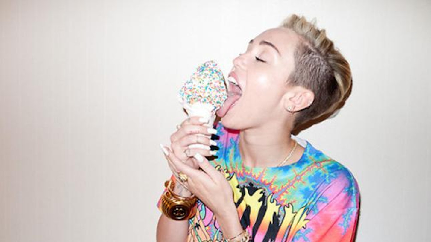 Miley16