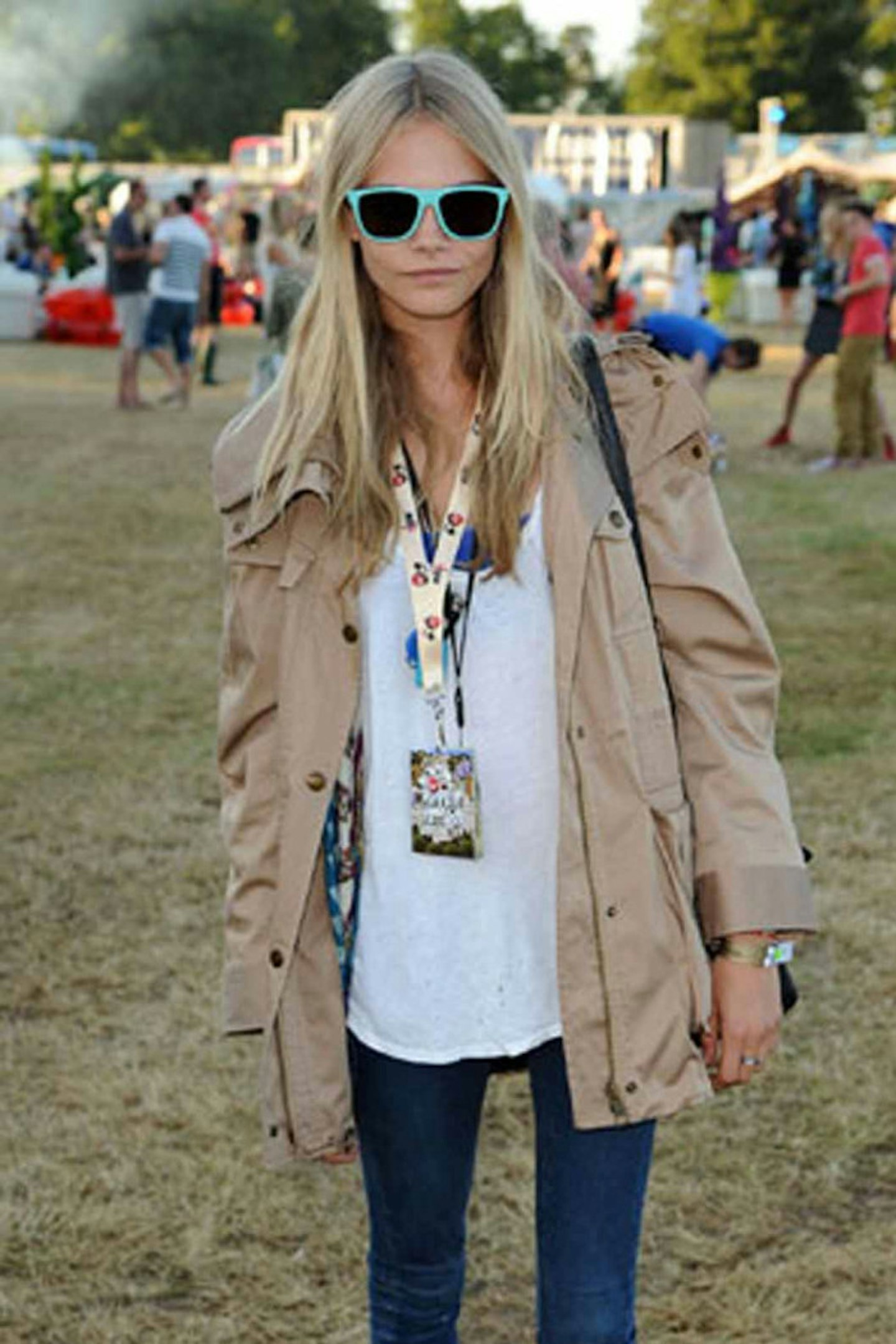 Cara Delevingne style skinny jeans coat v festival