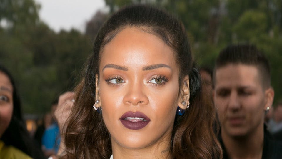 Rihanna’s Driven To Google Childbirth Out Of Vagina Fears Grazia