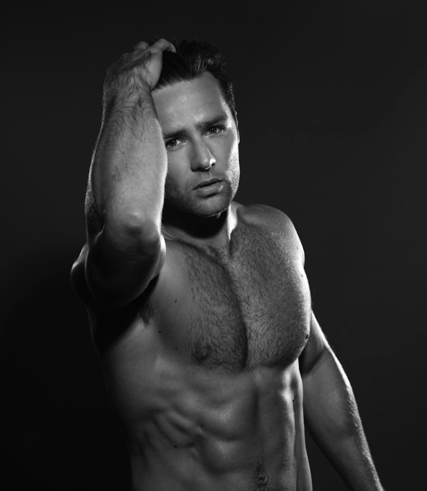 EMBARGOED UNTIL 07.10.15 00.01 Harry Judd teams up with NOW to launch Obleshion, Eau De Walker fragrance ahead of Season 6 of The Walking Dead (5)