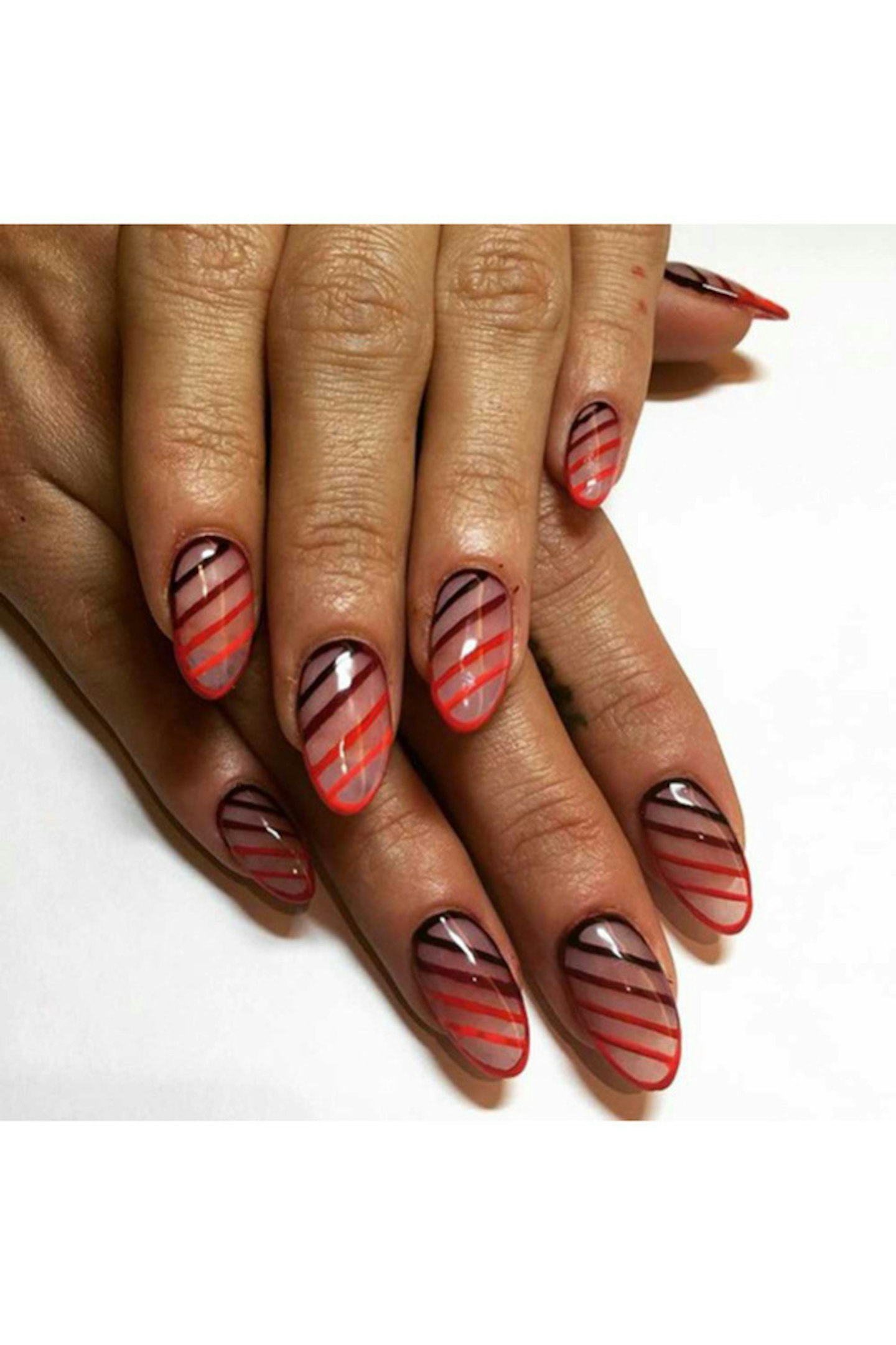 @lilyallen 'New nails by @eichi_matsunaga'