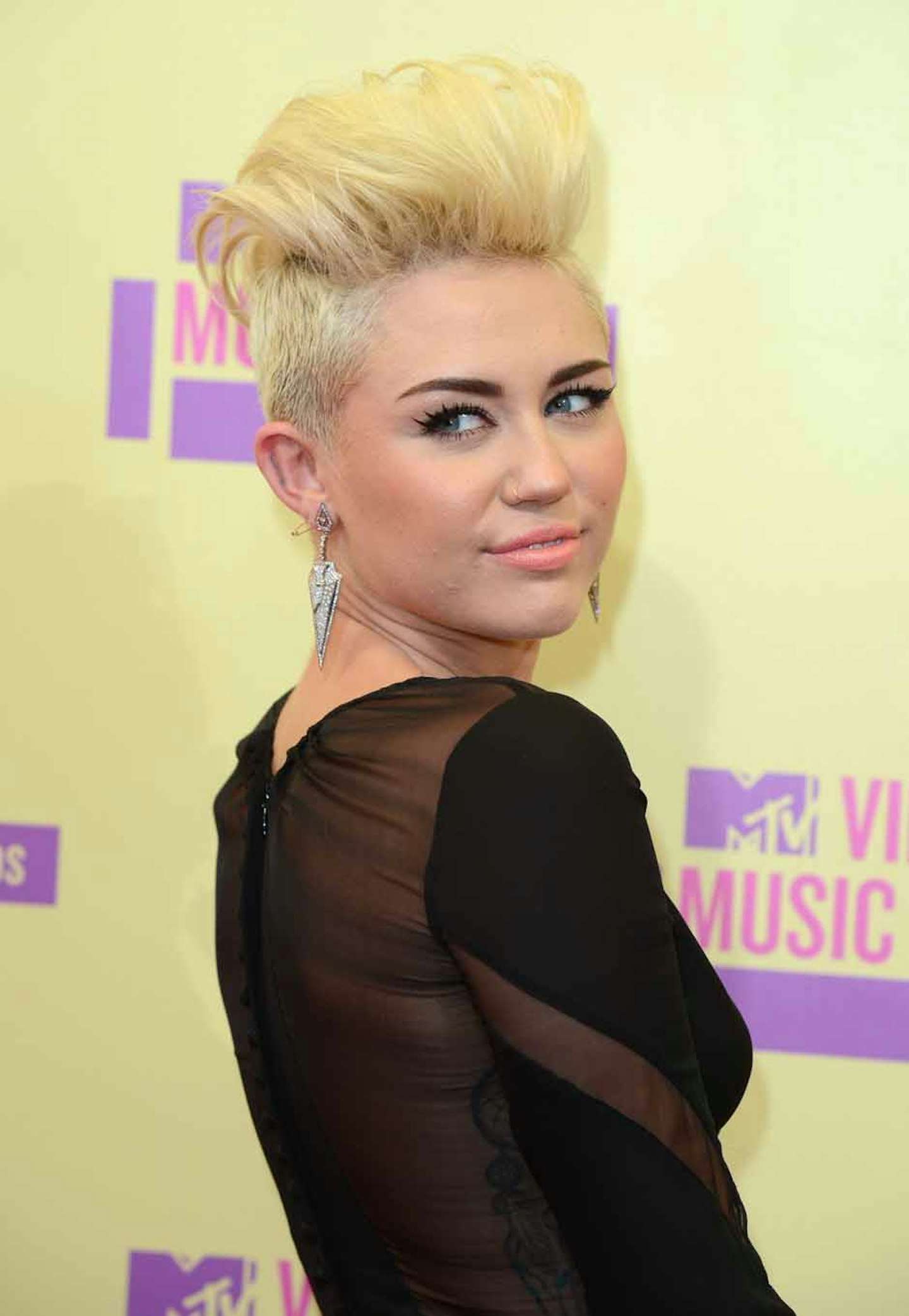 Miley arriving at the MTV Video Music Awards (2012)