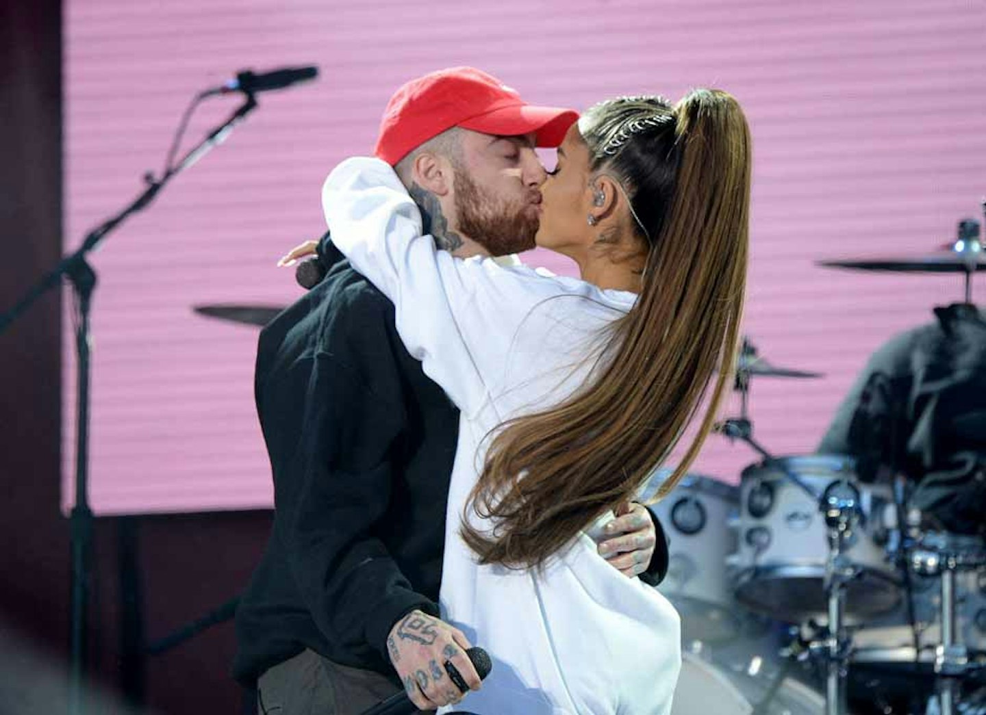 Mac Miller and Ariana Grande kiss