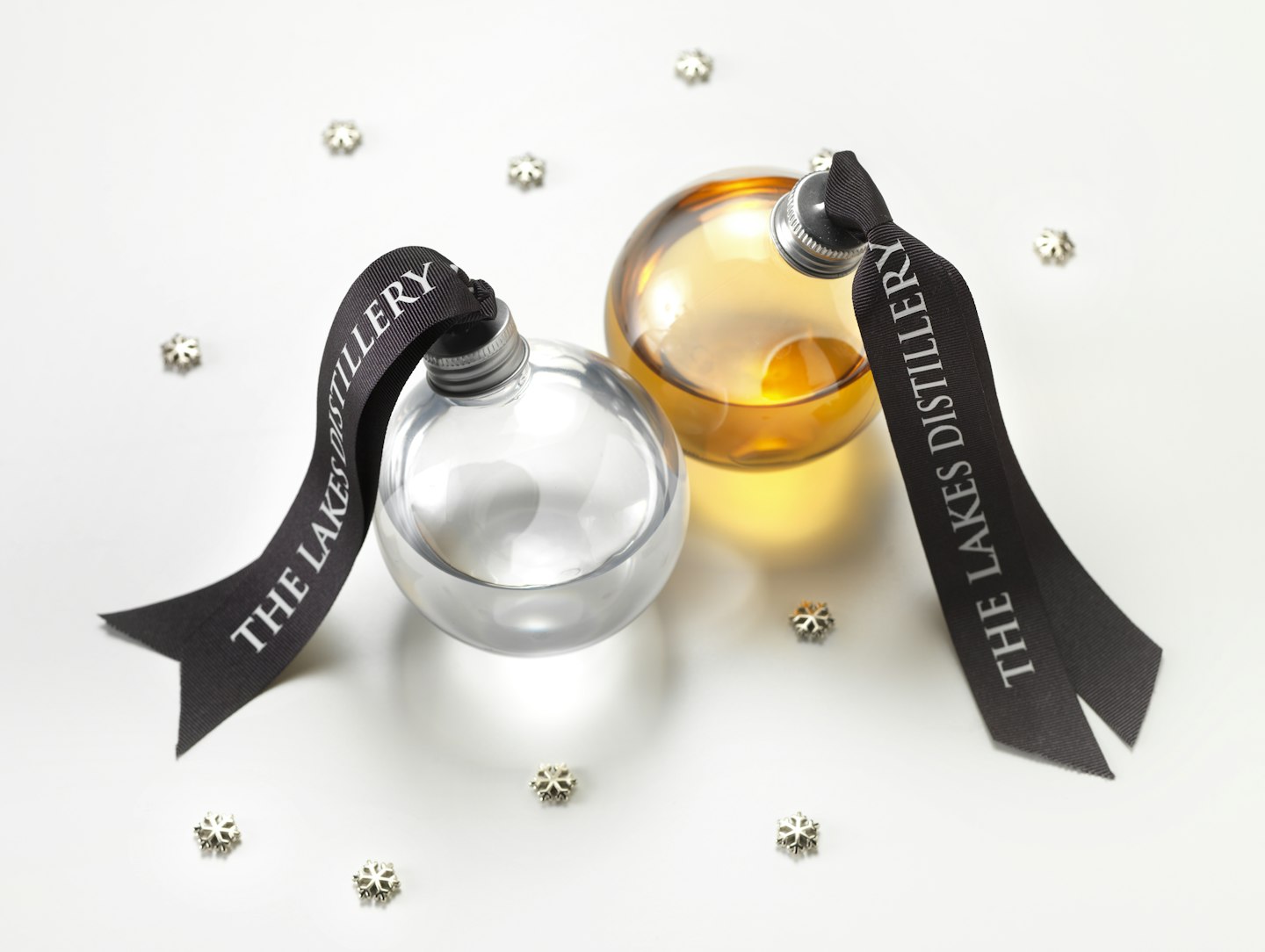 gin, vodka, whisky Christmas baubles