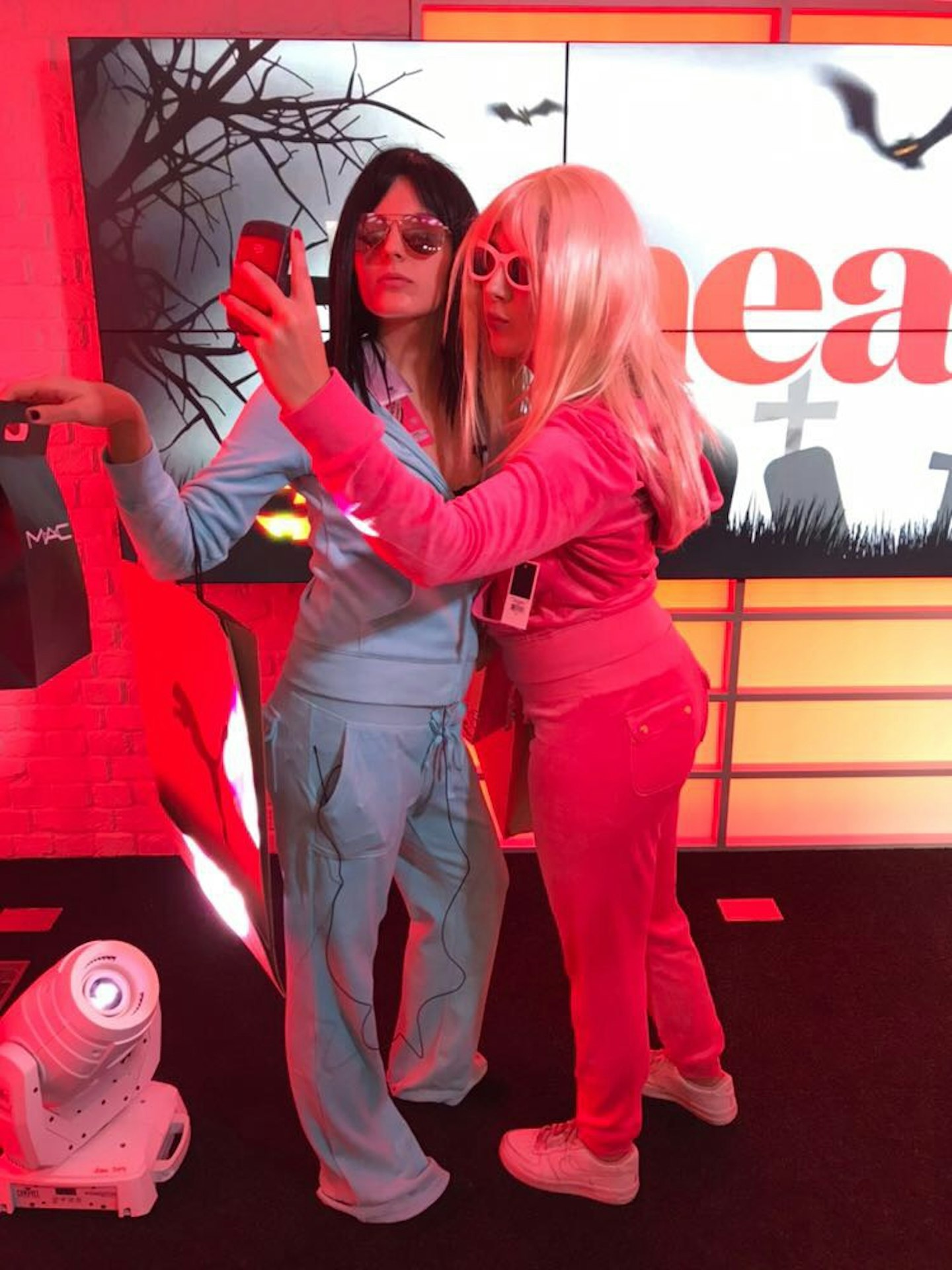 2007 Paris Hilton and Kim Kardashian costume