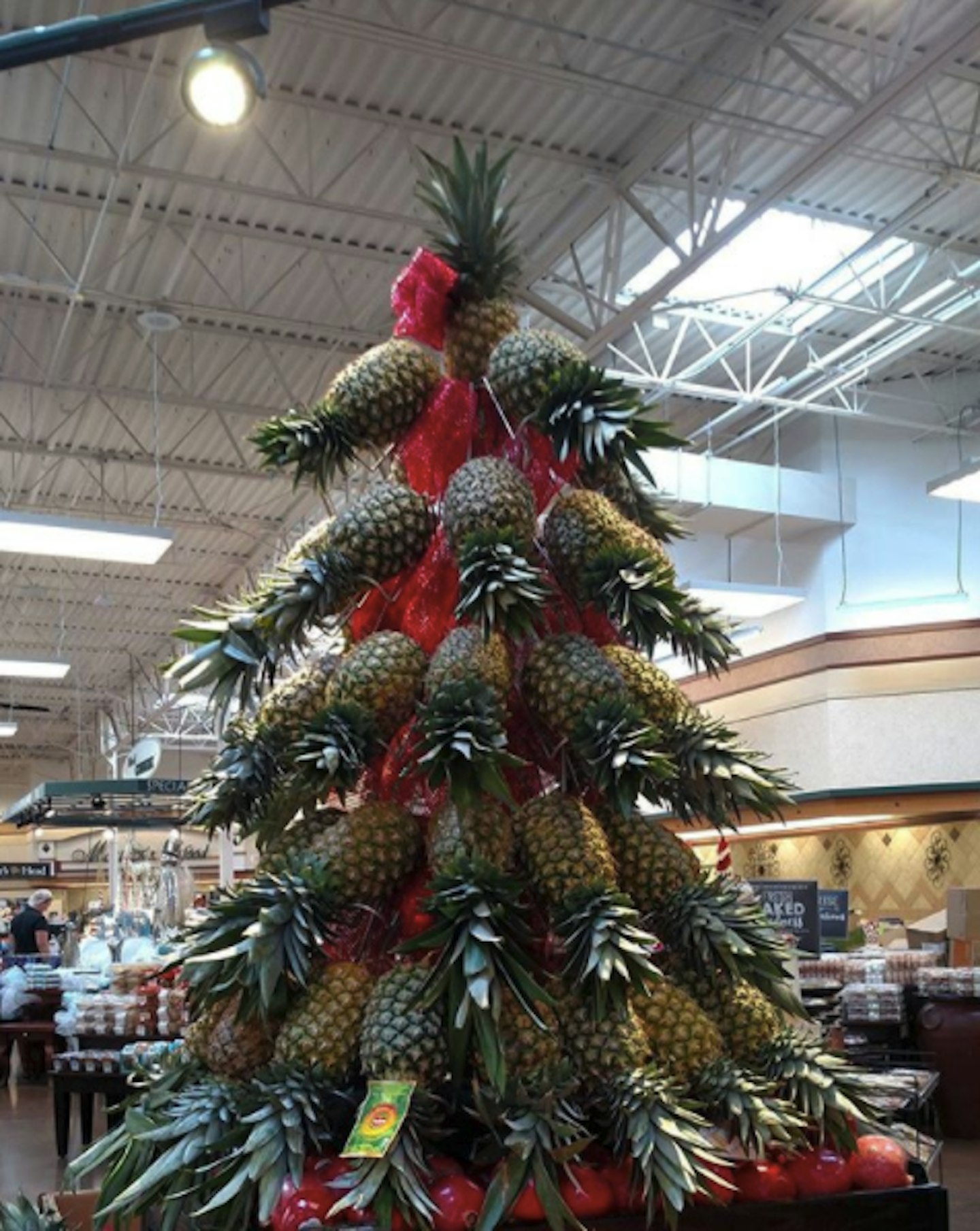 Pineapple Christmas Tree