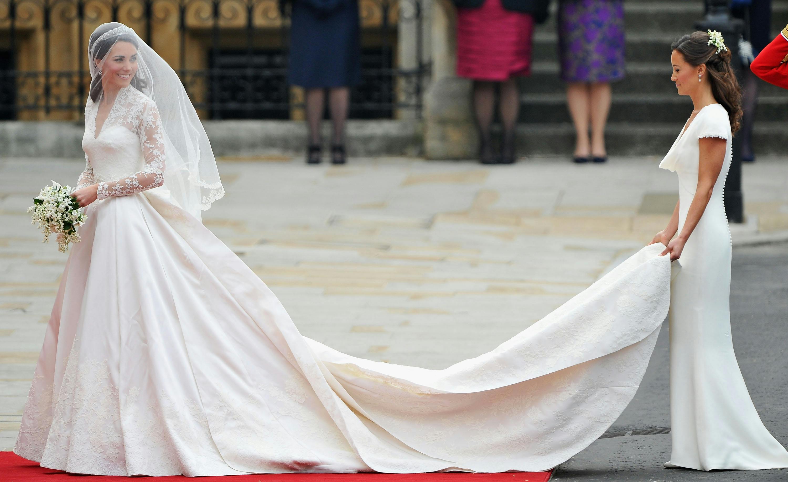 How Kate Middleton's Wedding Dress Was Kept Secret - Grazia
