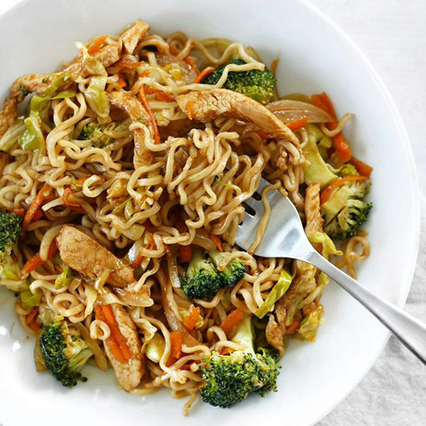 Instant Noodle Chicken Yakisoba