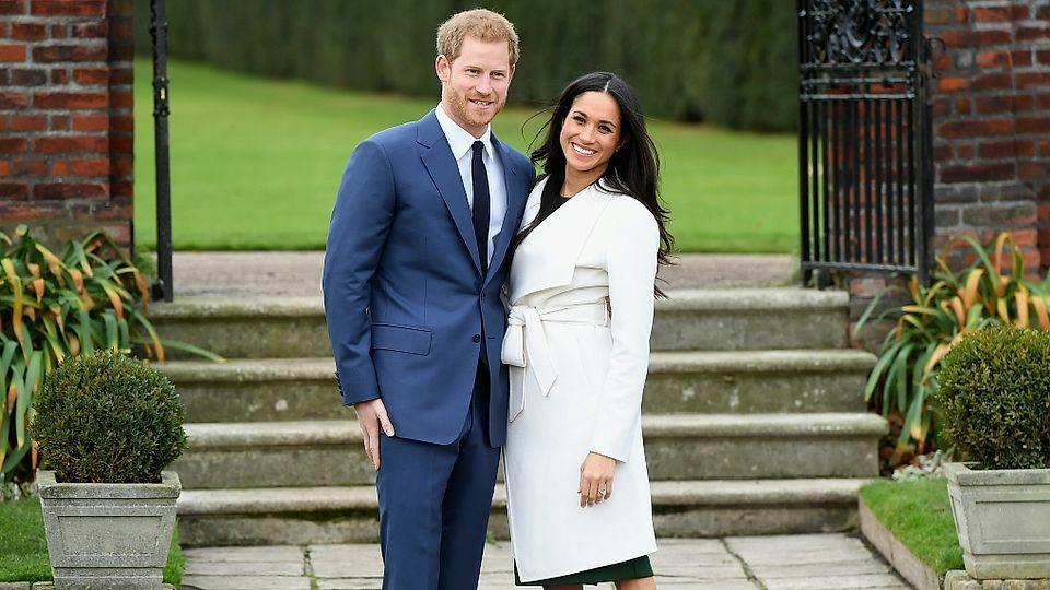 Prince Harry and Meghan Markle's official engagement photos are here ...