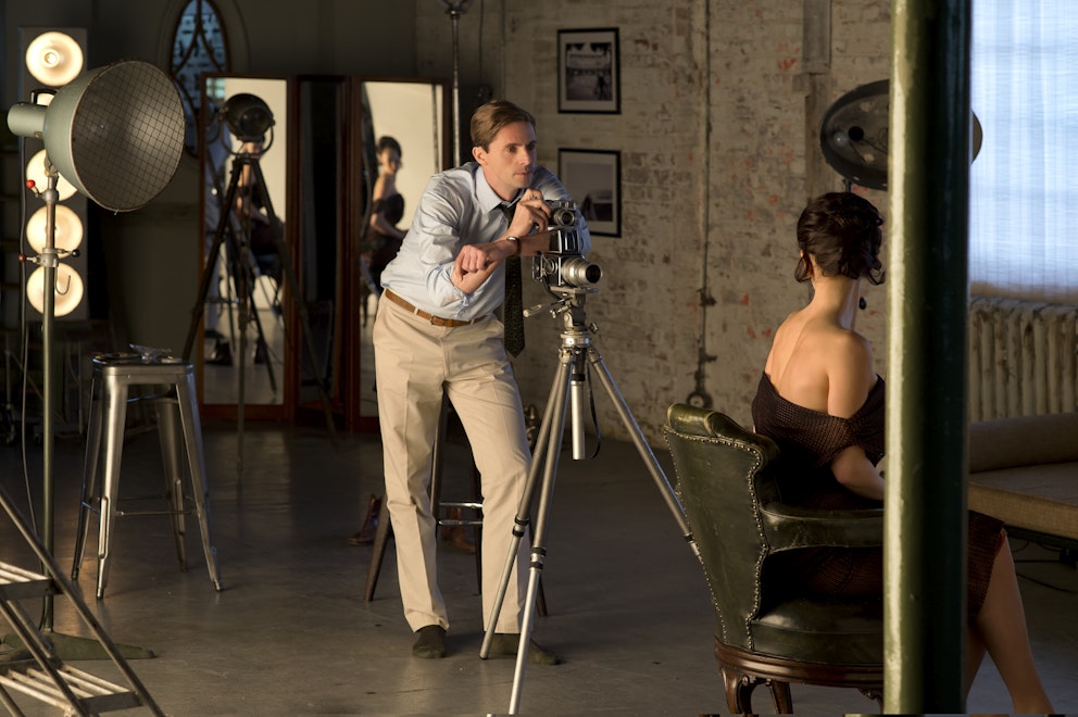 The Crown: True Story Behind Princess Margaret's 'Naked' Portrait By